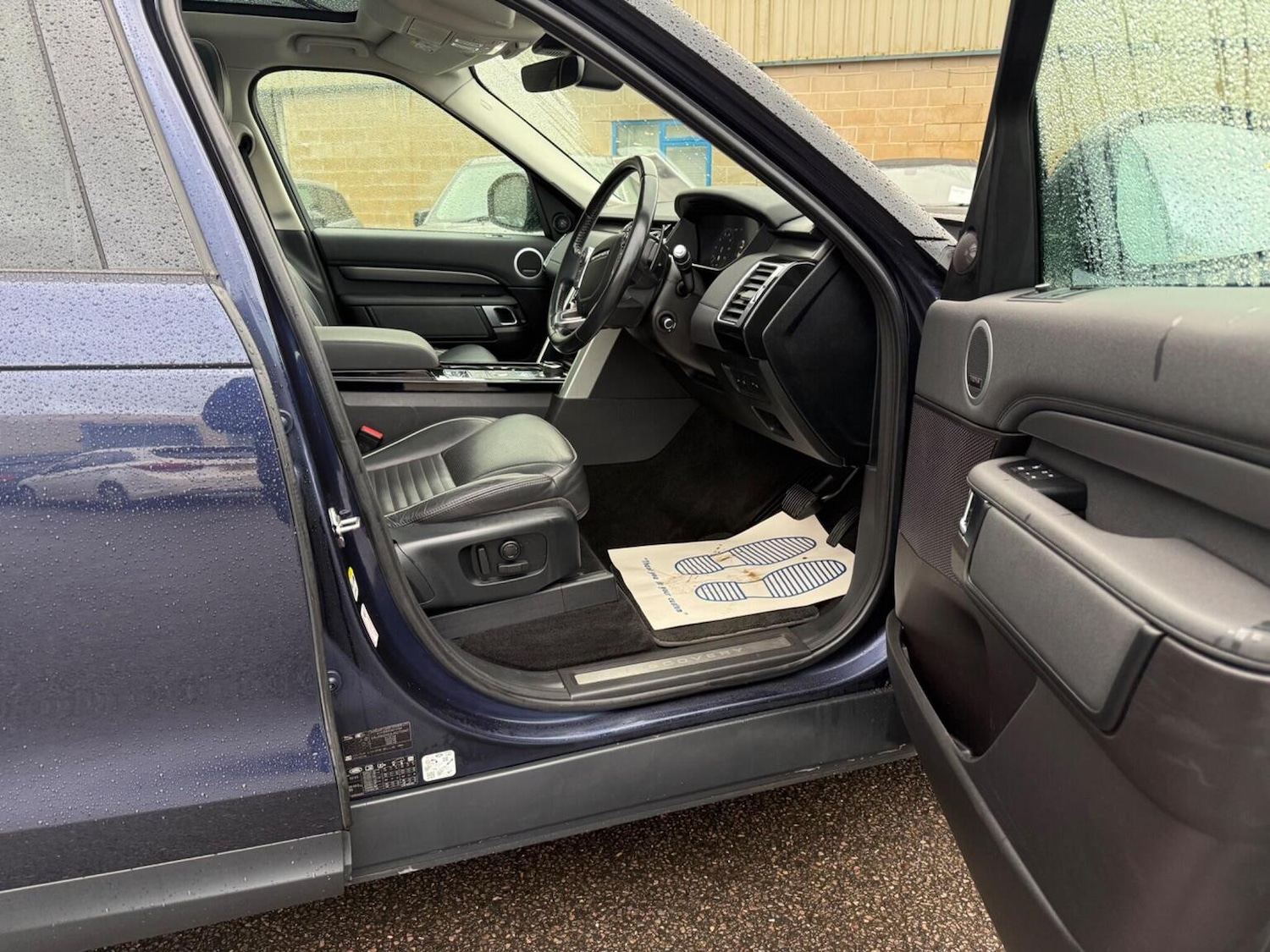 Used Land Rover Discovery 2018 for sale - 77385268: Photo 13