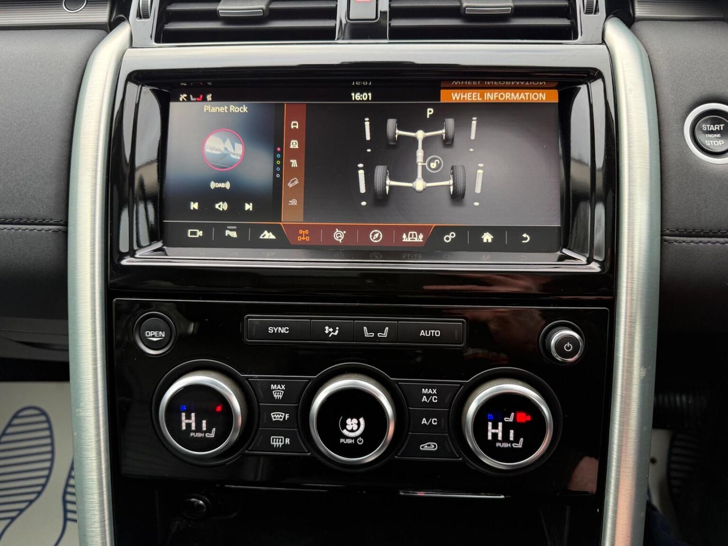 Used Land Rover Discovery 2018 for sale - 77385268: Photo 41