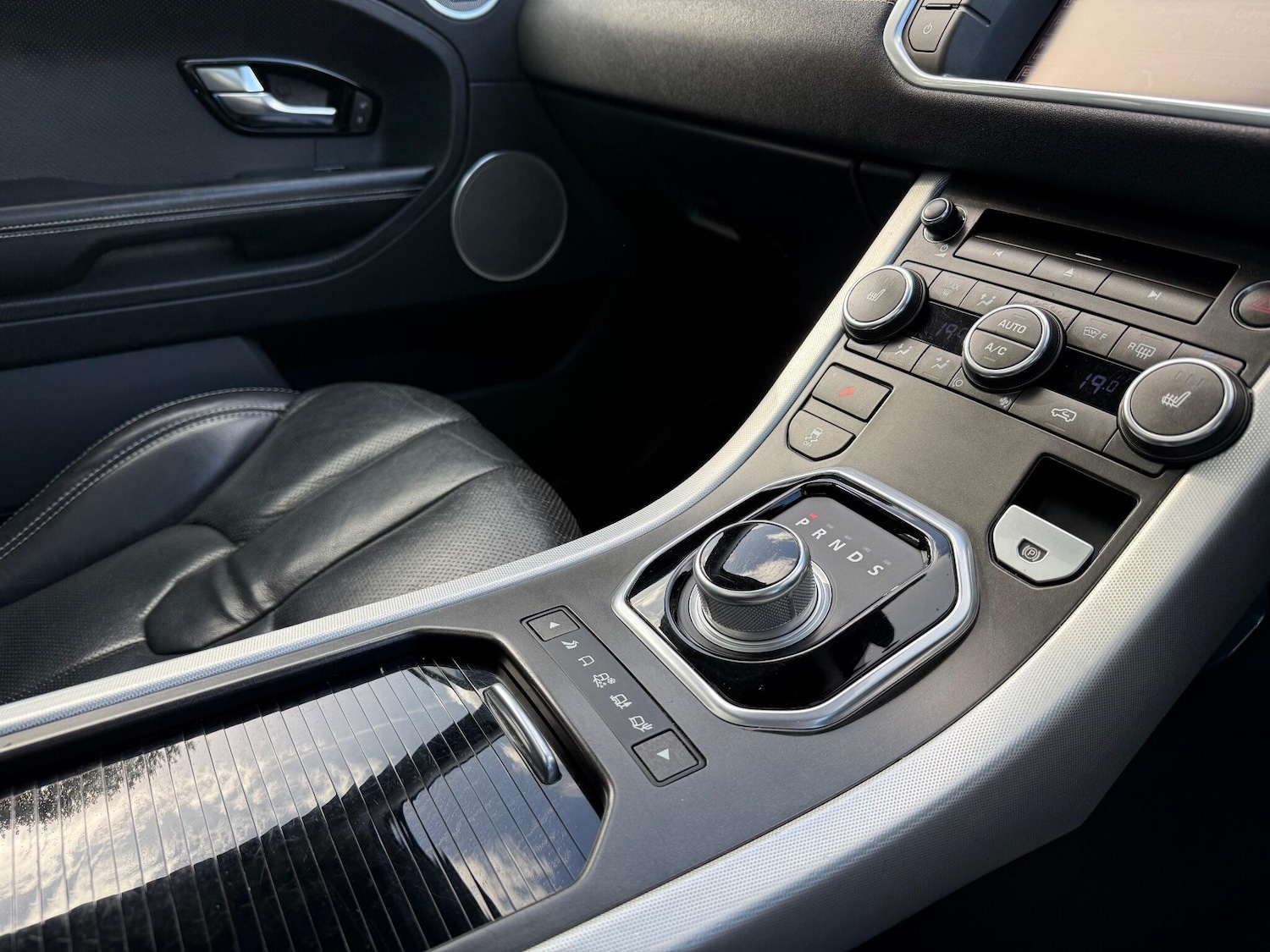 Used Land Rover Range Rover Evoque 2012 for sale - 76399065: Photo 12