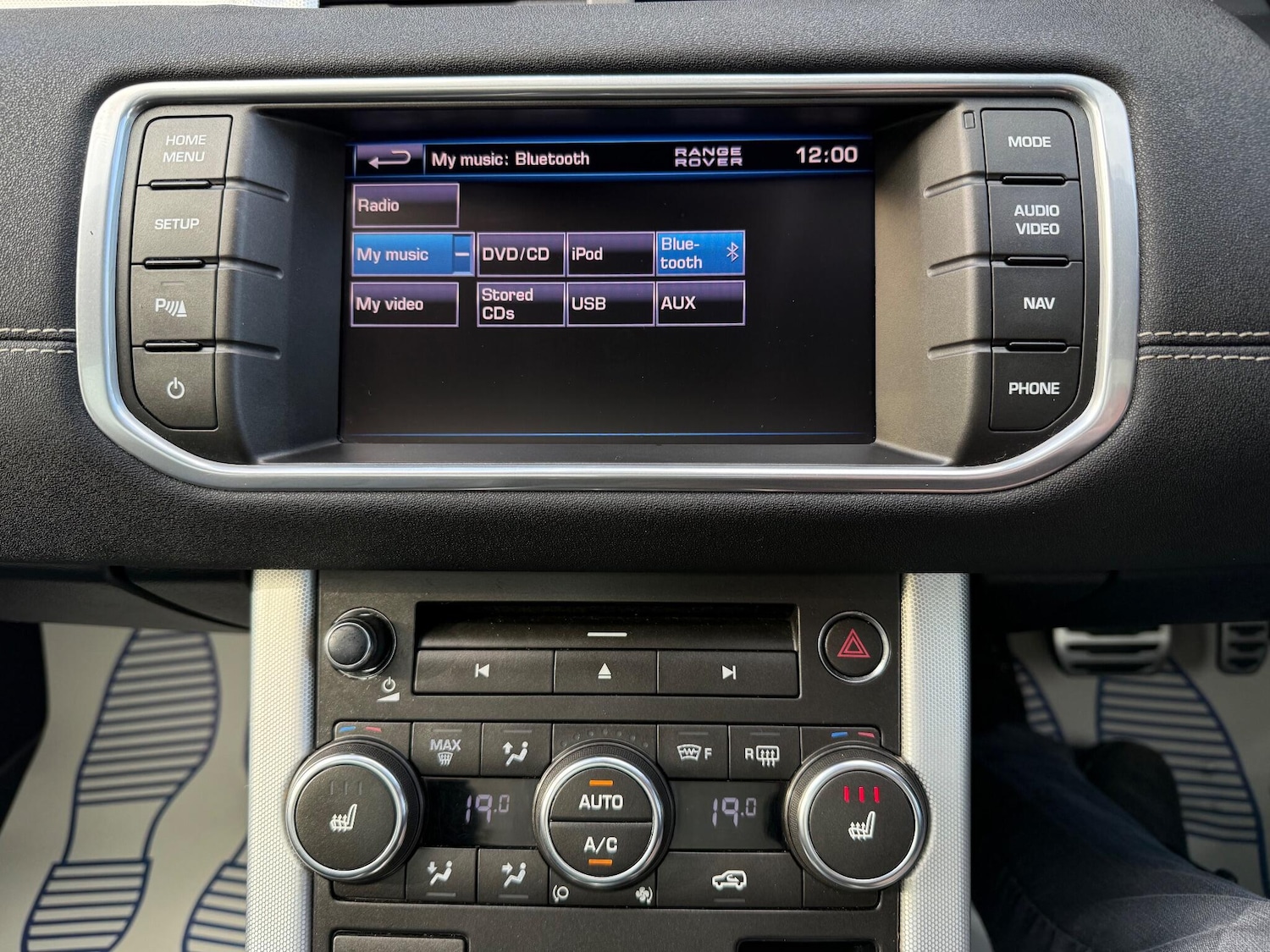 Used Land Rover Range Rover Evoque 2012 for sale - 76399065: Photo 33