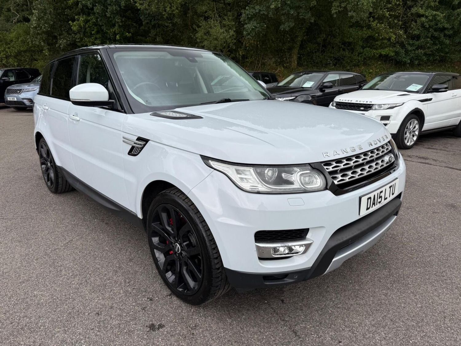 Used Land Rover Range Rover Sport 2017 for sale - 77342601: Photo 1