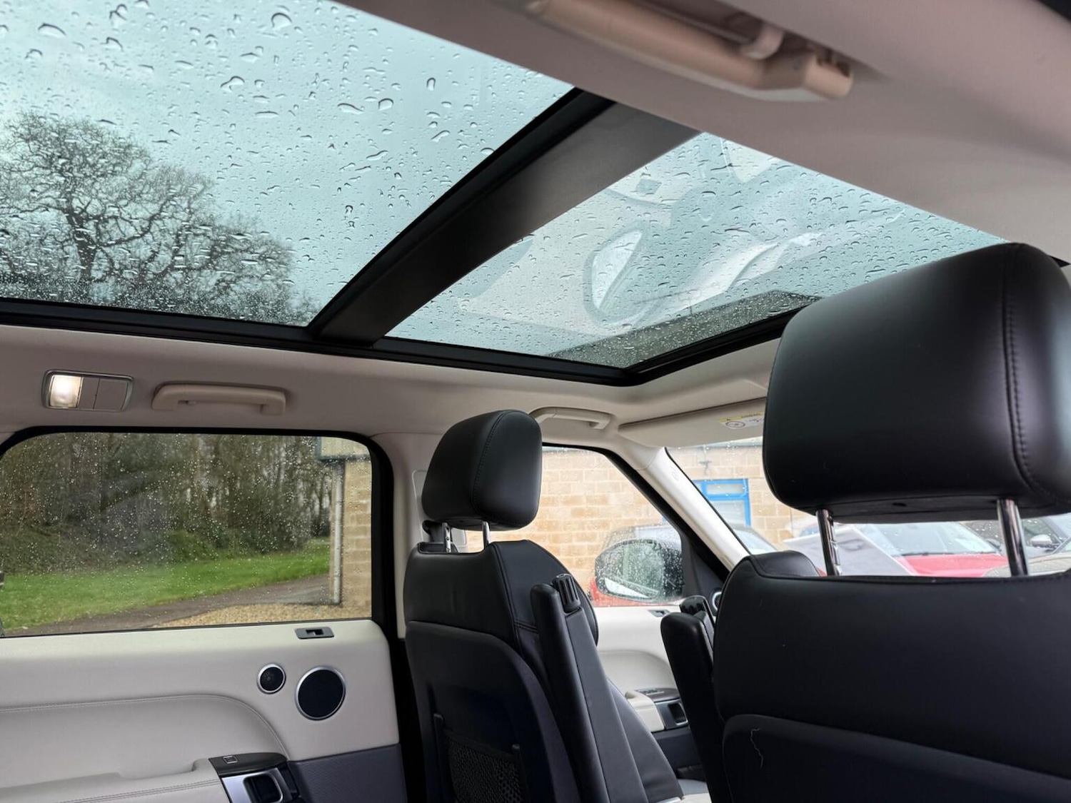 Used Land Rover Range Rover Sport 2017 for sale - 77342601: Photo 37