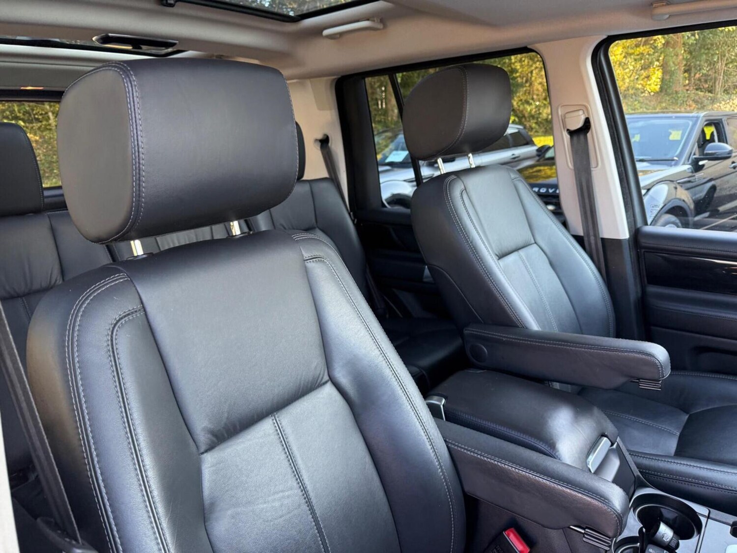 Used Land Rover Discovery 2016 for sale - 78182800: Photo 18