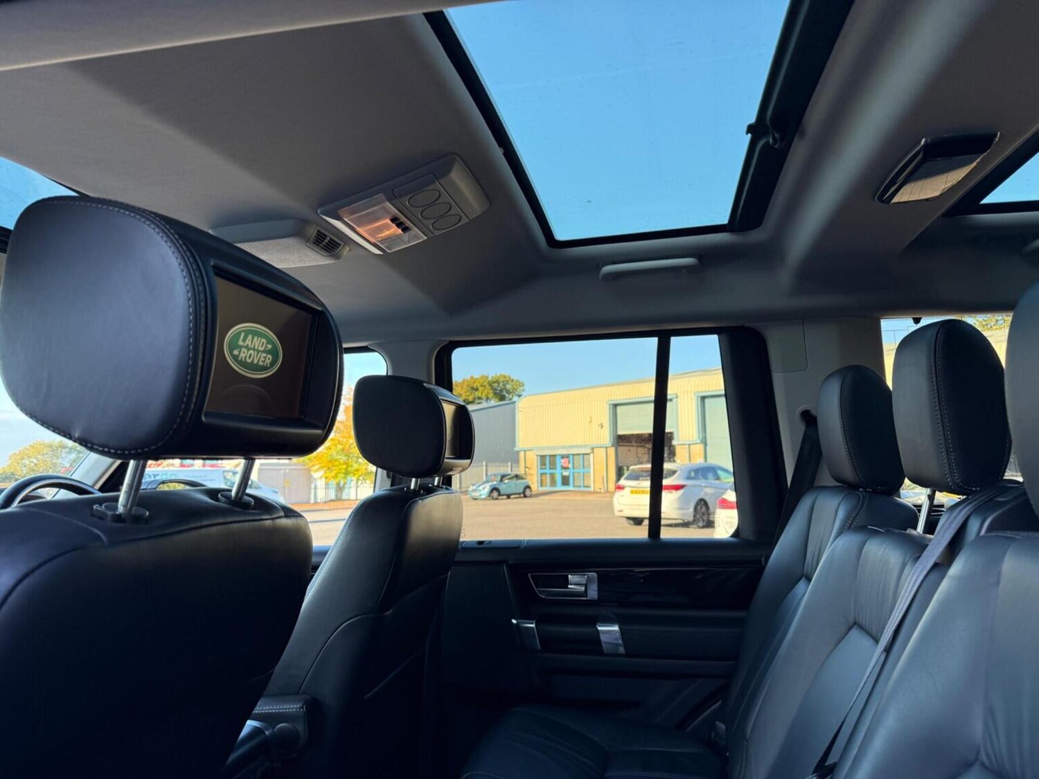 Used Land Rover Discovery 2016 for sale - 78182800: Photo 30