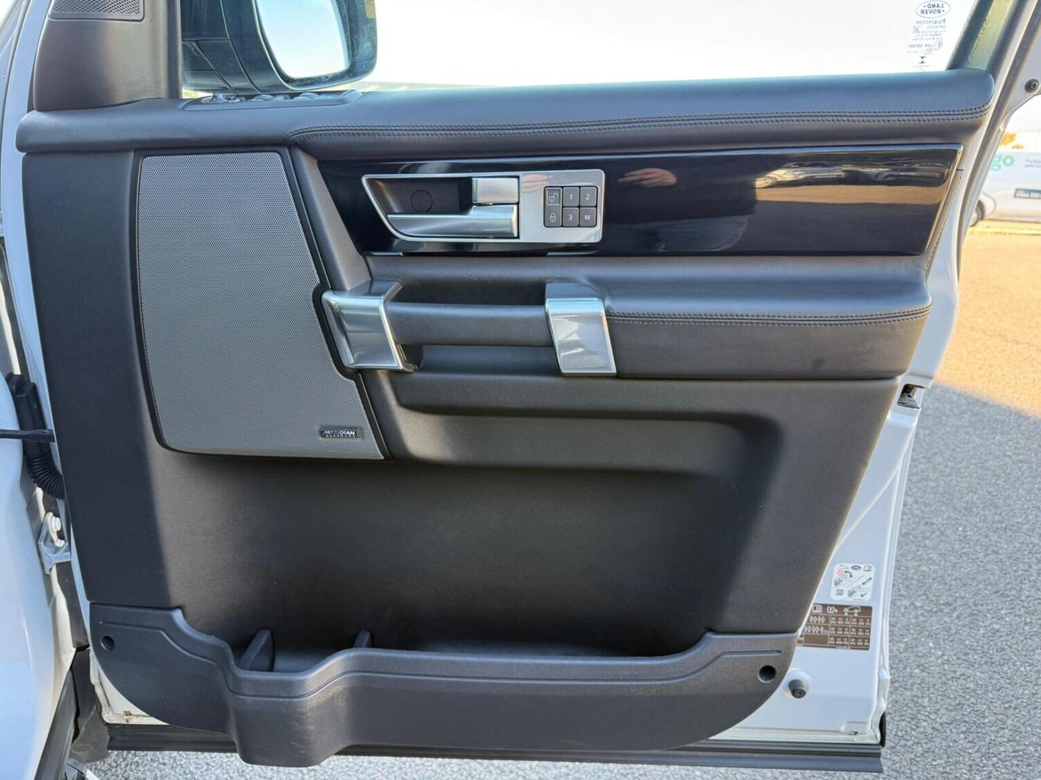 Used Land Rover Discovery 2016 for sale - 78182800: Photo 37