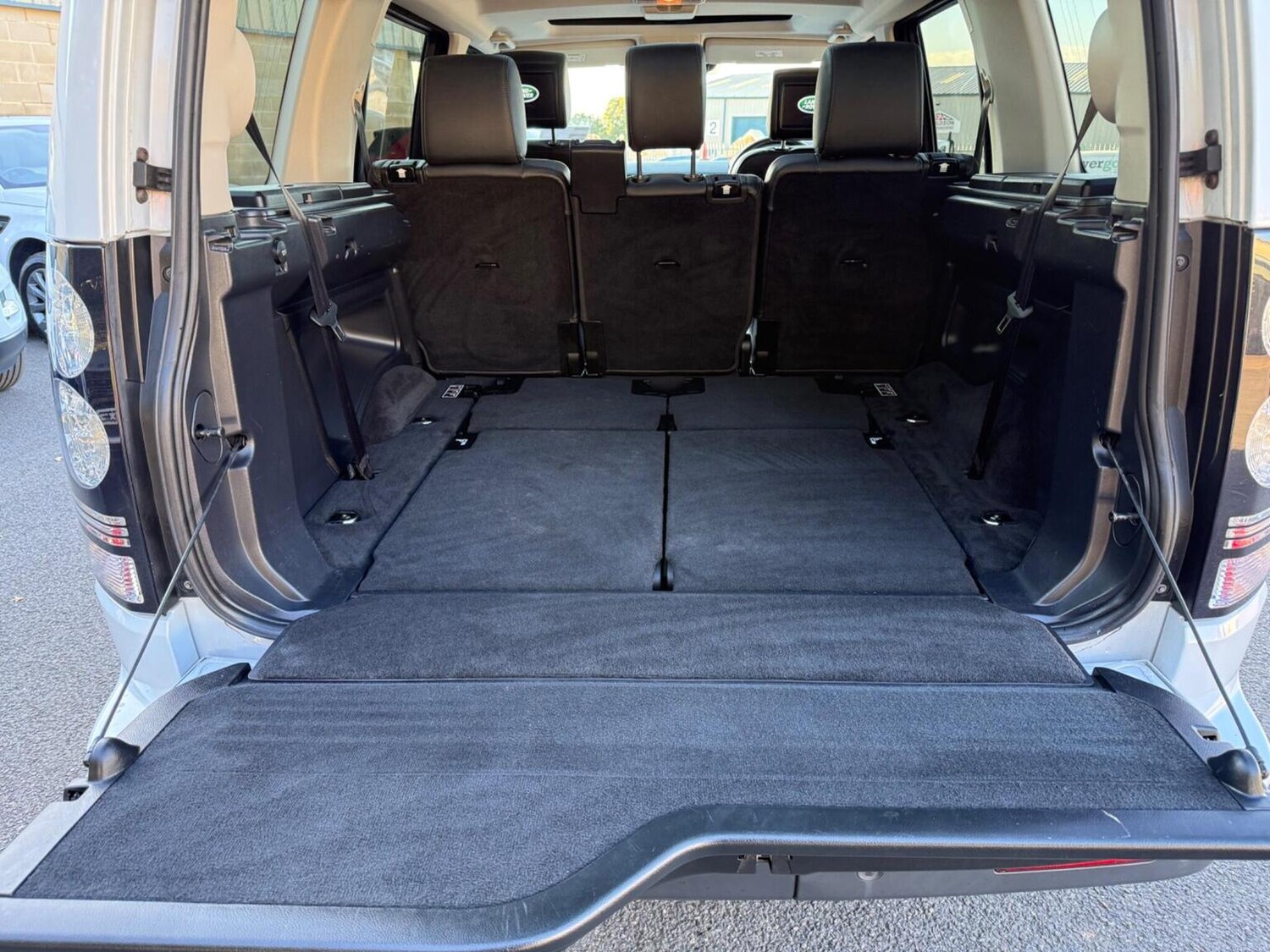 Used Land Rover Discovery 2016 for sale - 78182800: Photo 47