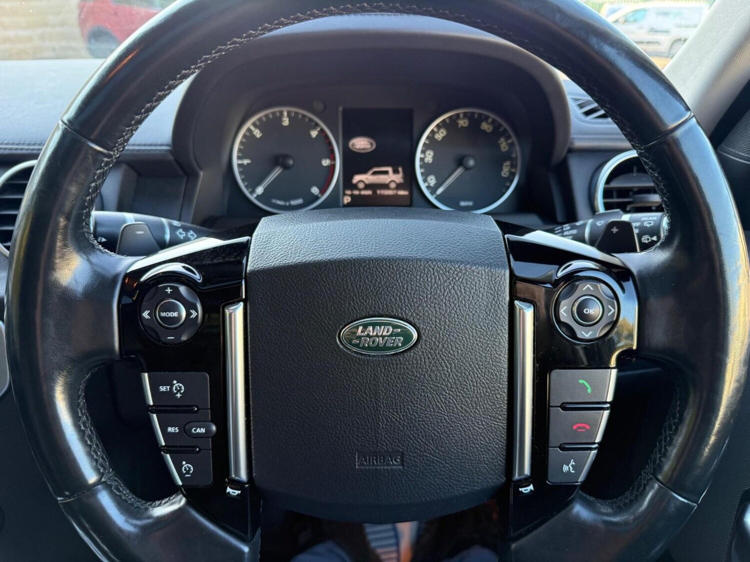 Used Land Rover Discovery 2016 for sale - 78182800: Photo 48