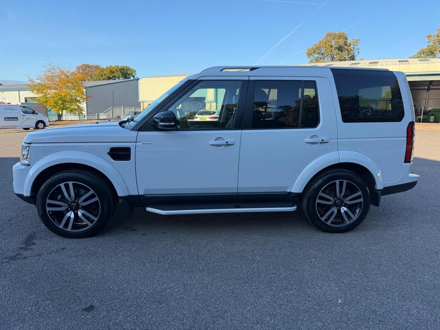 Used Land Rover Discovery 2016 for sale - 78182800: Photo 6