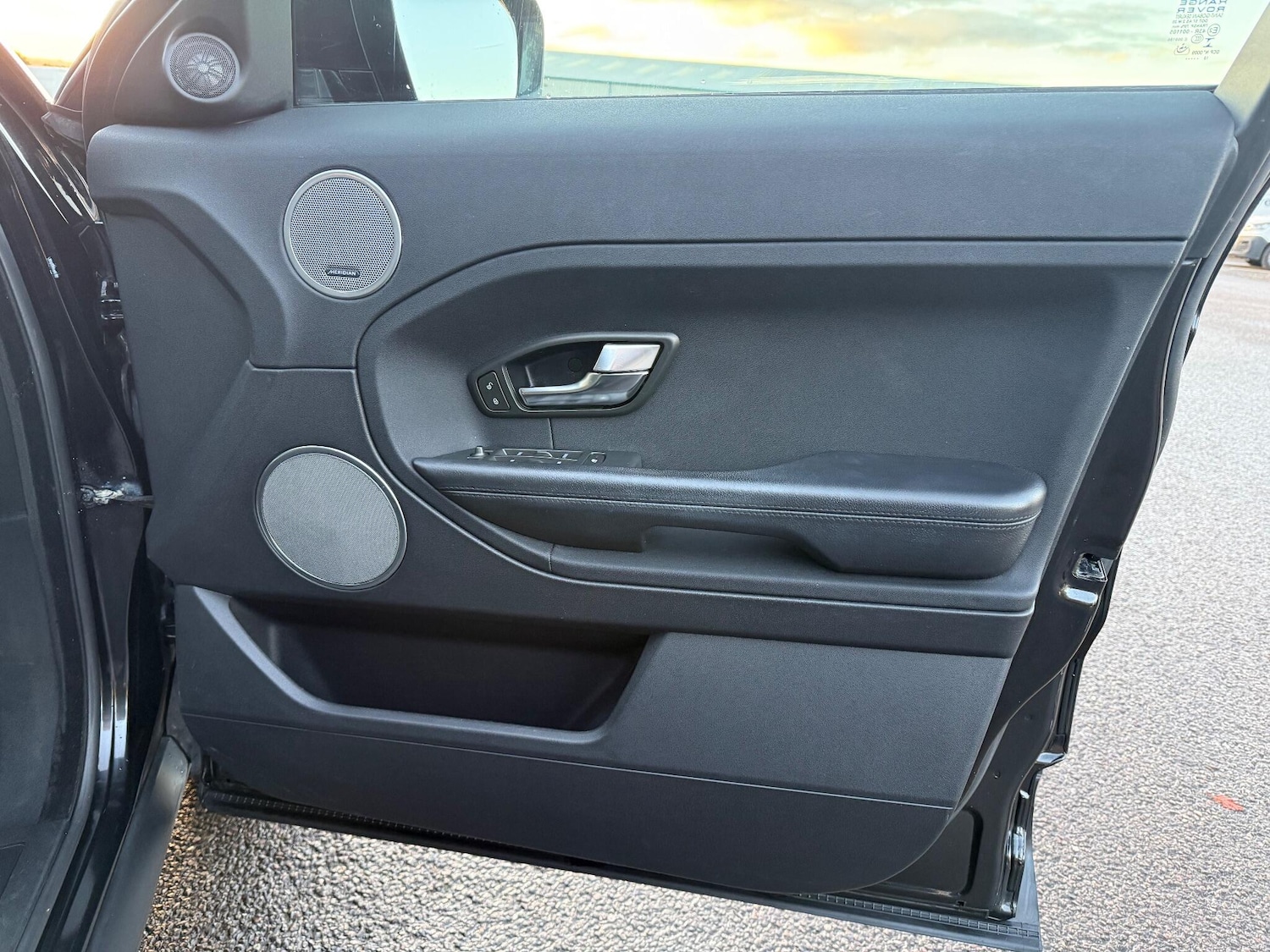 Used Land Rover Range Rover Evoque 2012 for sale - 76422850: Photo 28