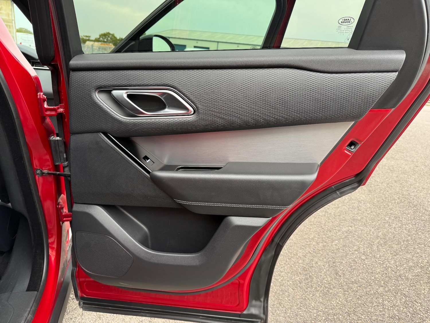 Used Land Rover Range Rover Velar 2018 for sale - 76996756: Photo 26