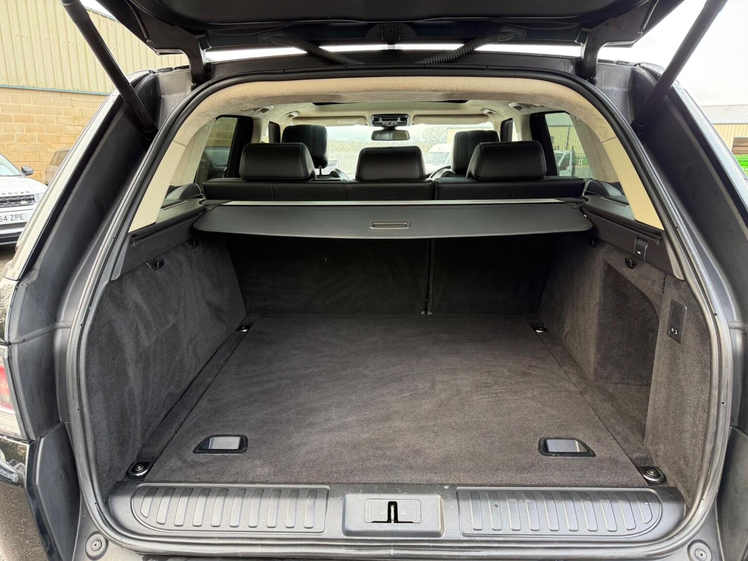 Used Land Rover Range Rover Sport 2015 for sale - 77147955: Photo 24