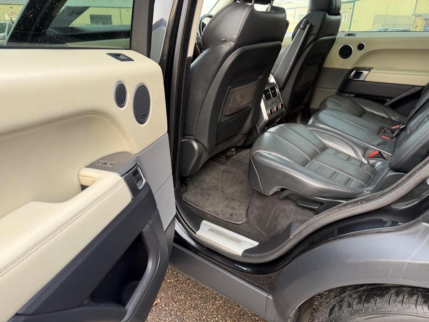 Used Land Rover Range Rover Sport 2015 for sale - 77147955: Photo 43