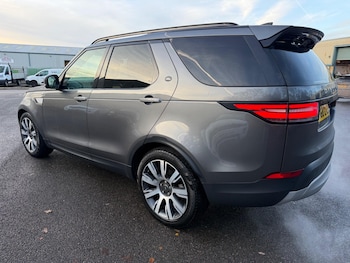 Used Land Rover Discovery 2018 for sale - 76753185: Photo