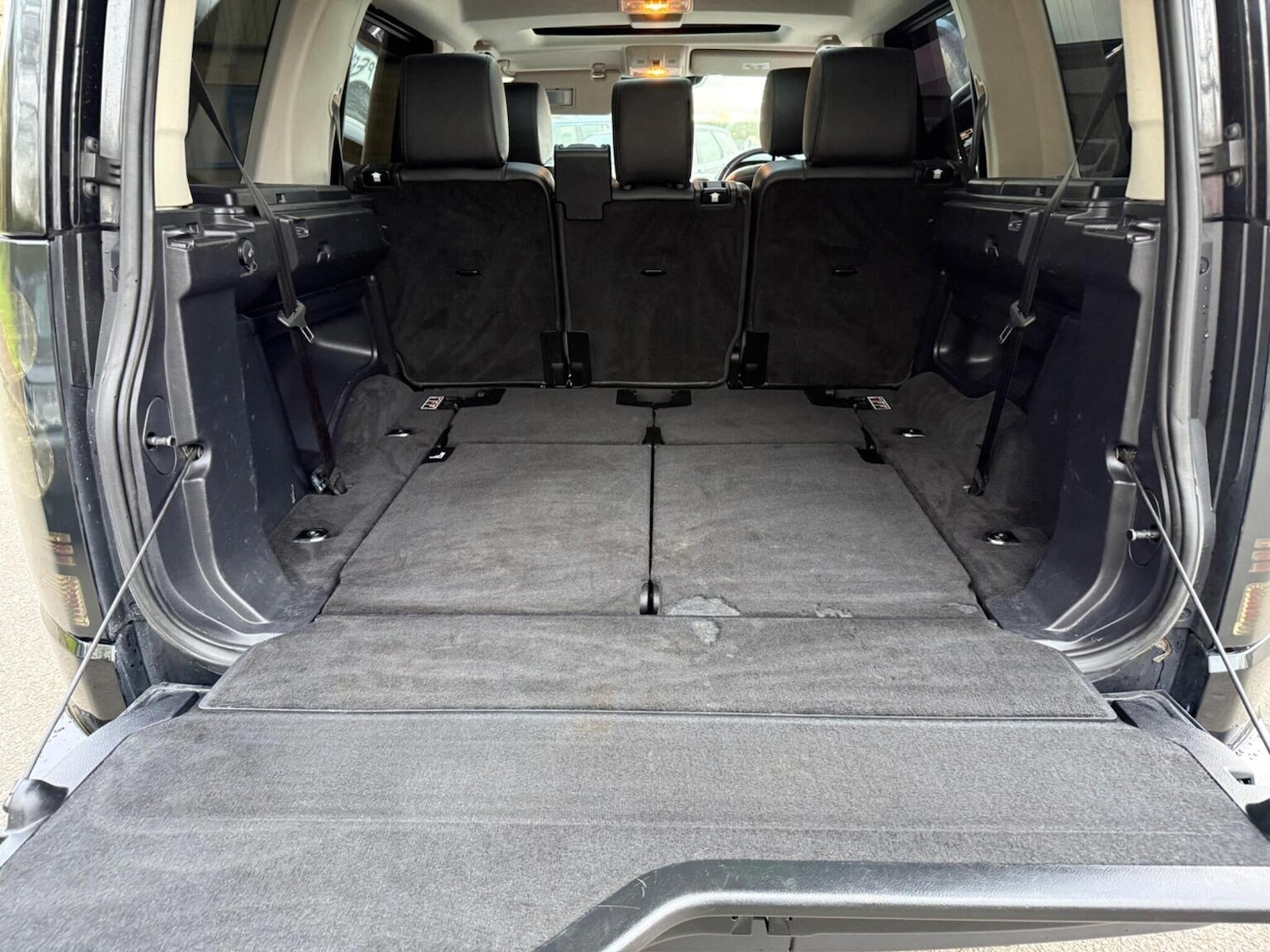 Used Land Rover Discovery 2015 for sale - 78025774: Photo 41