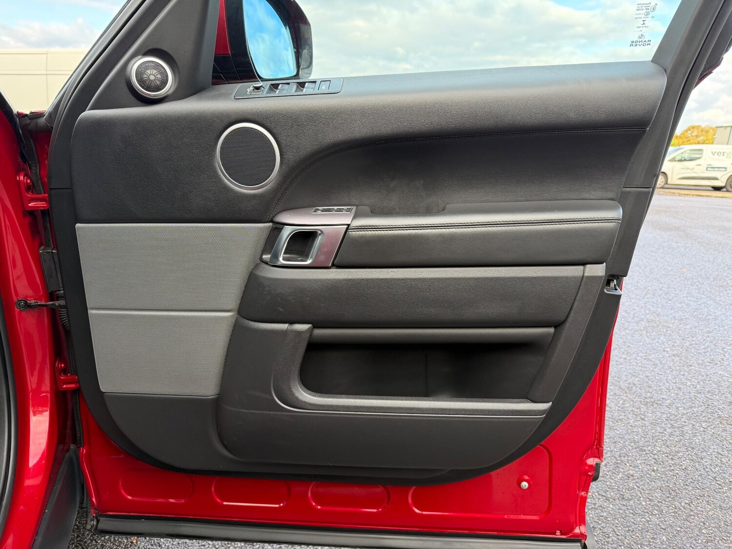 Used Land Rover Range Rover Sport 2016 for sale - 76620090: Photo 29