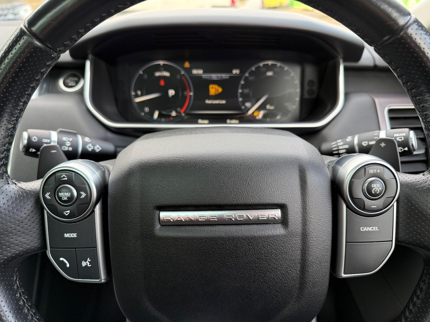 Used Land Rover Range Rover Sport 2016 for sale - 76620090: Photo 40