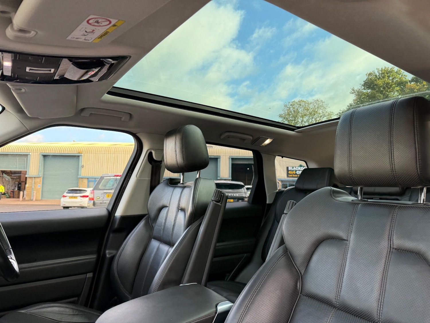 Used Land Rover Range Rover Sport 2016 for sale - 76620090: Photo 46