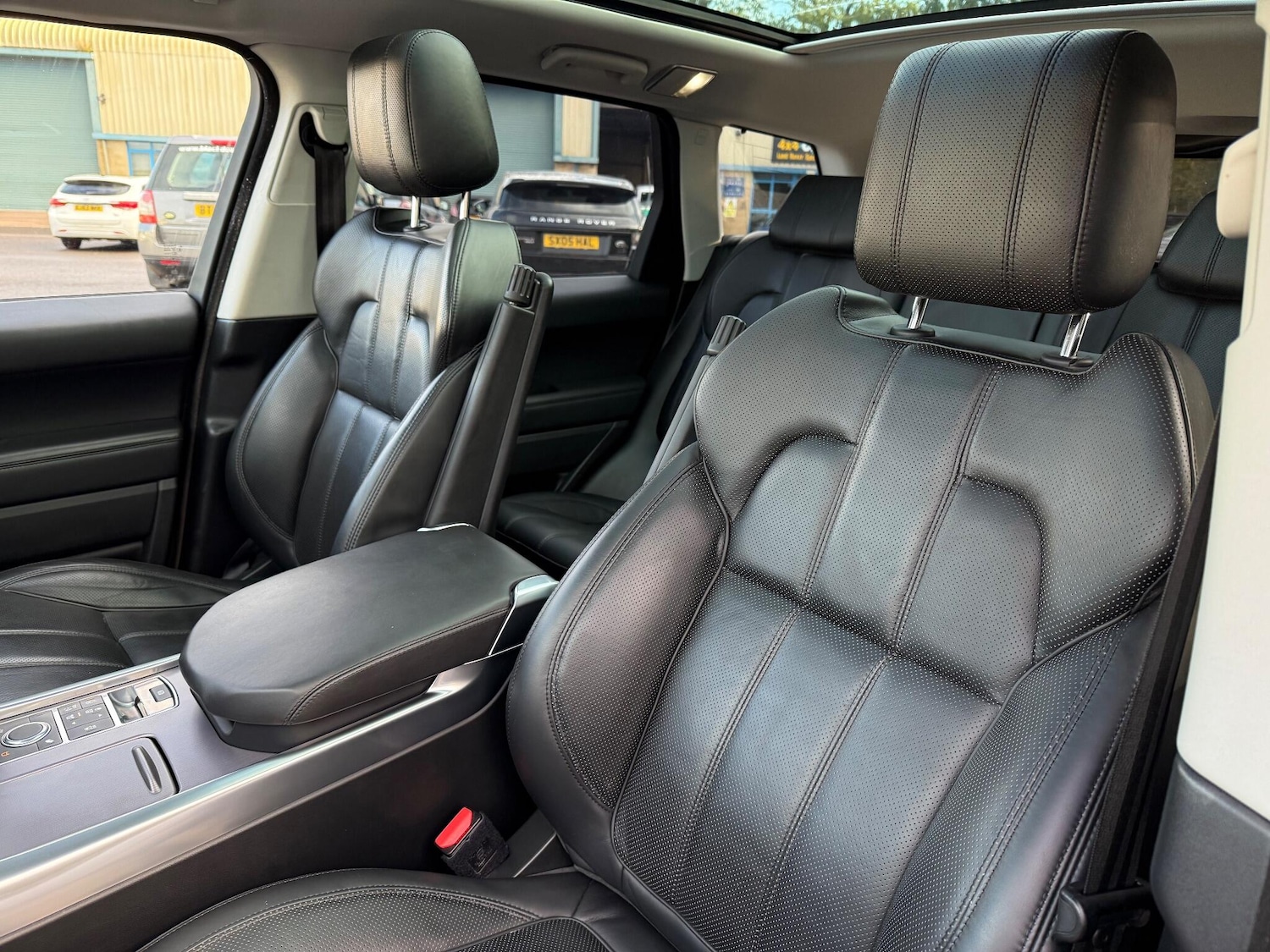 Used Land Rover Range Rover Sport 2016 for sale - 76620090: Photo 47