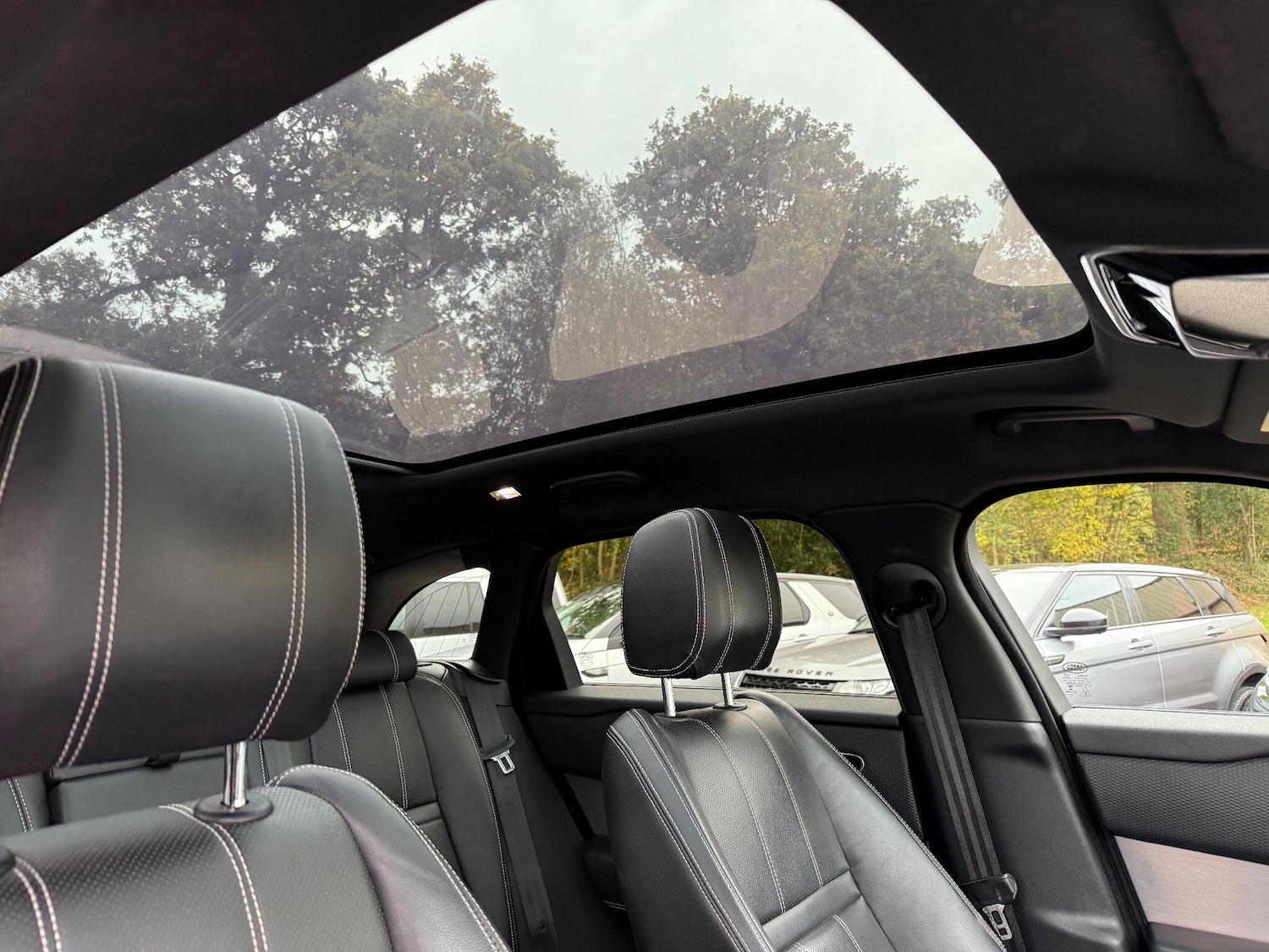 Used Land Rover Range Rover Velar 2018 for sale - 76151348: Photo 18