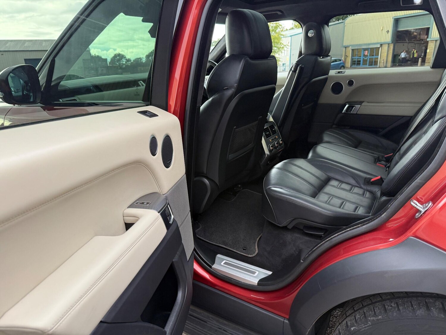 Used Land Rover Range Rover Sport 2013 for sale - 76620107: Photo 32