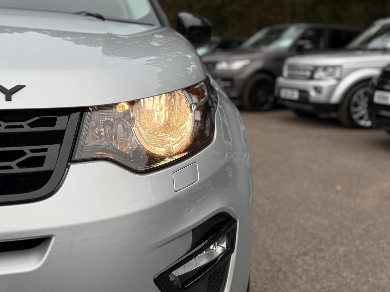 Used Land Rover Discovery Sport 2015 for sale - 76388917: Photo 11