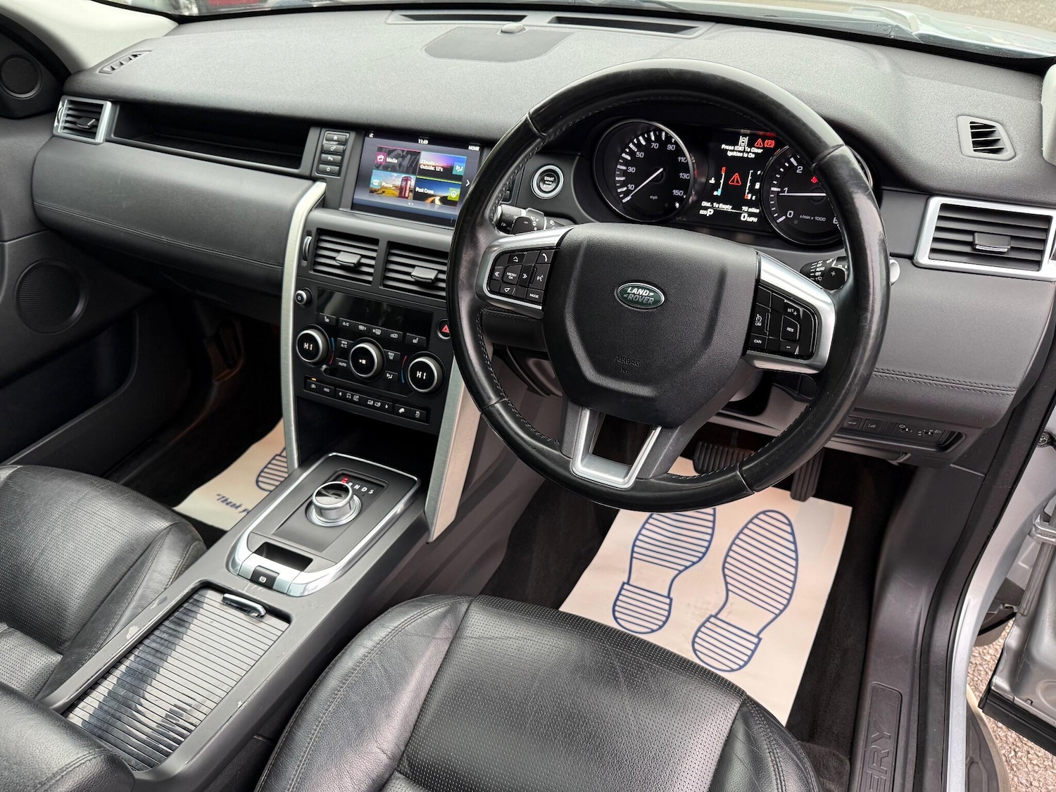 Used Land Rover Discovery Sport 2015 for sale - 76388917: Photo 16