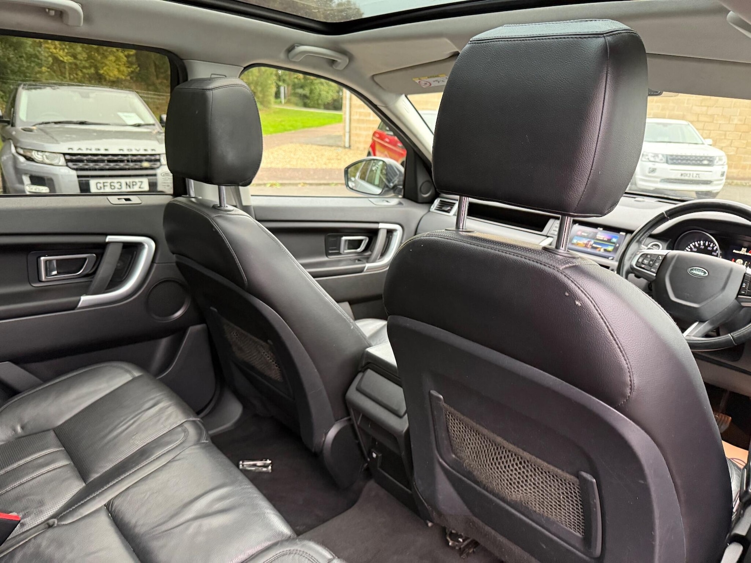 Used Land Rover Discovery Sport 2015 for sale - 76388917: Photo 22