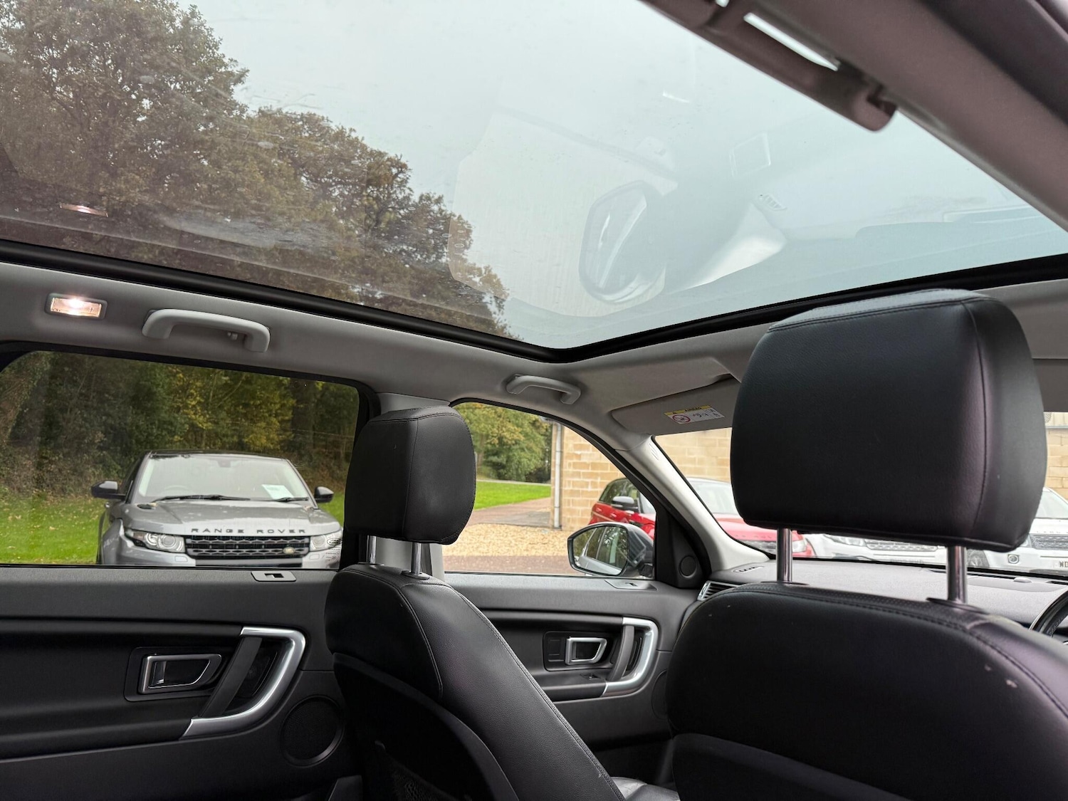 Used Land Rover Discovery Sport 2015 for sale - 76388917: Photo 27