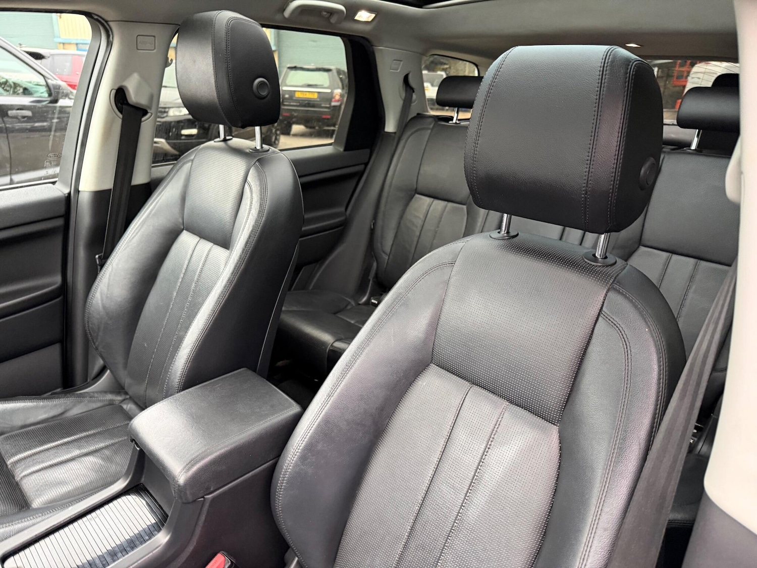 Used Land Rover Discovery Sport 2015 for sale - 76388917: Photo 36