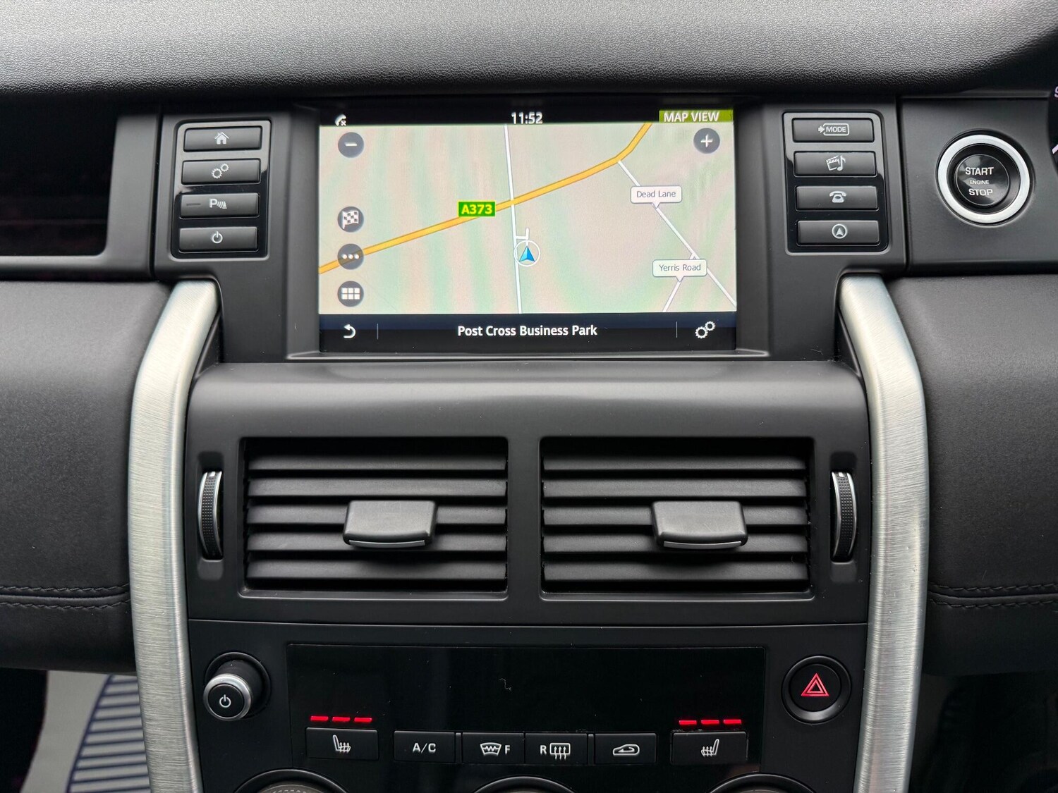 Used Land Rover Discovery Sport 2015 for sale - 76388917: Photo 45