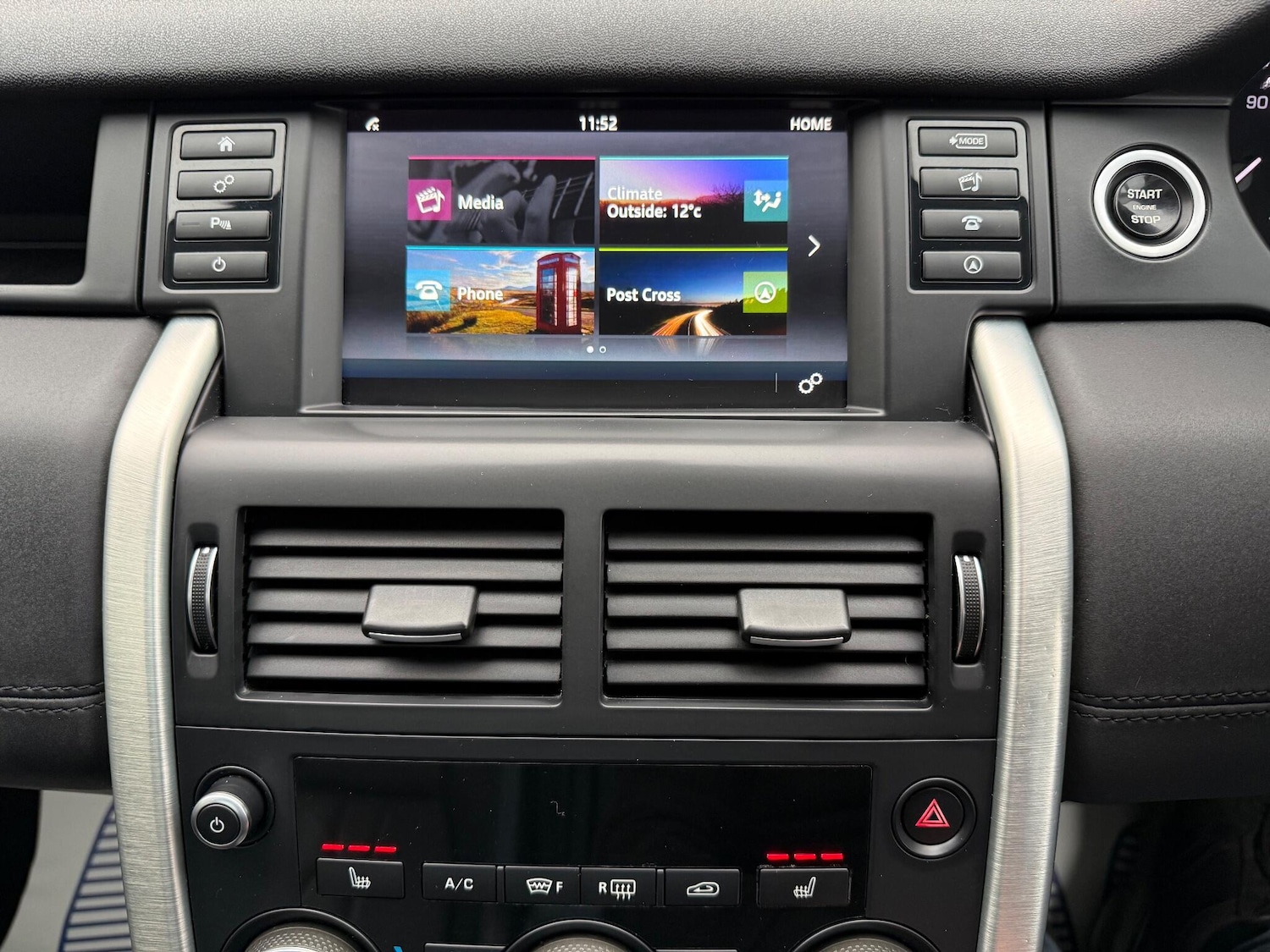 Used Land Rover Discovery Sport 2015 for sale - 76388917: Photo 48