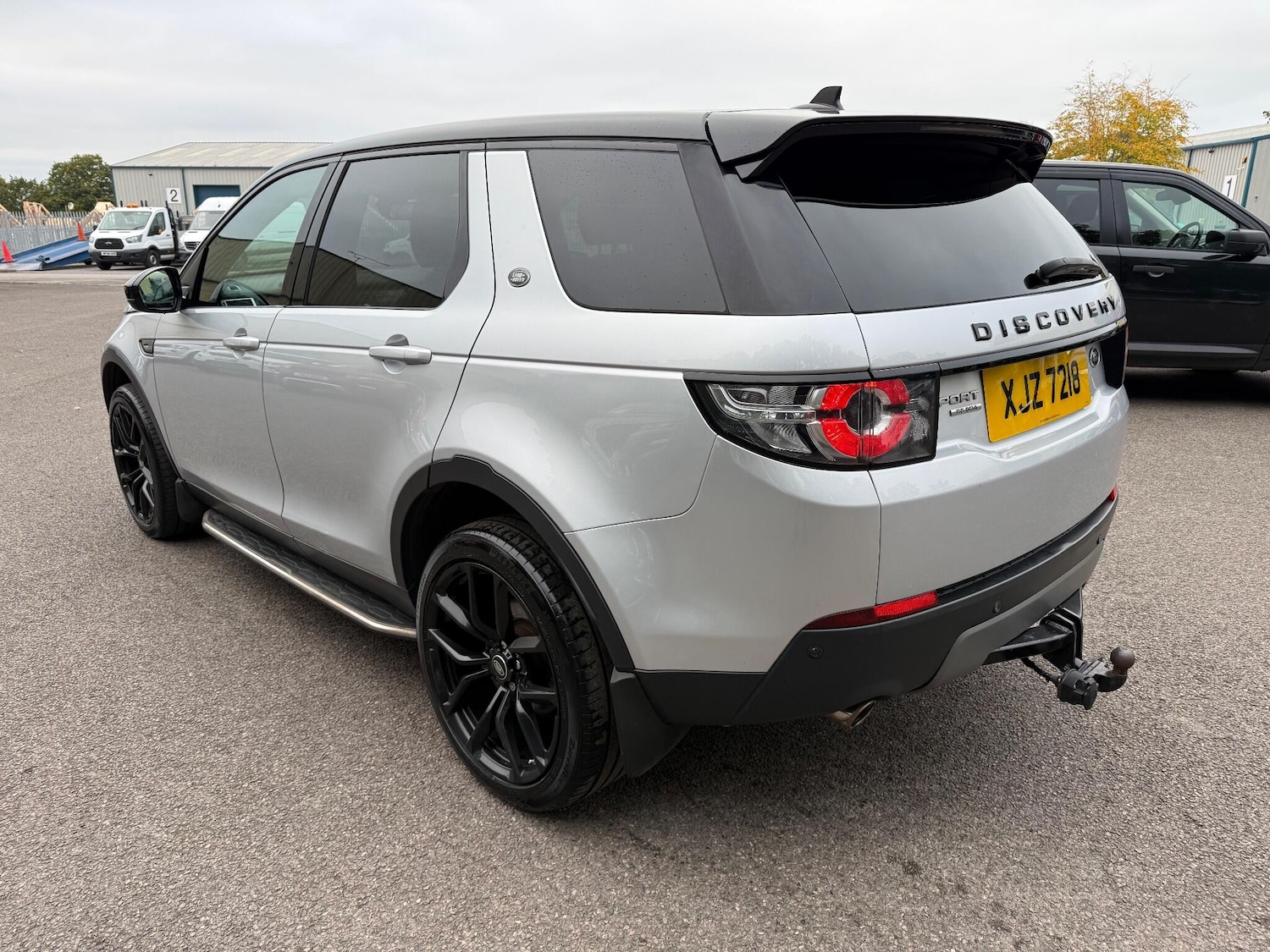 Used Land Rover Discovery Sport 2015 for sale - 76388917: Photo 5