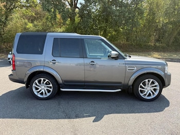 Used Land Rover Discovery 4 2015 for sale - 79531648: Photo