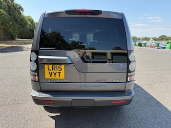 Used Land Rover Discovery 4 2015 for sale - 79531648: Photo