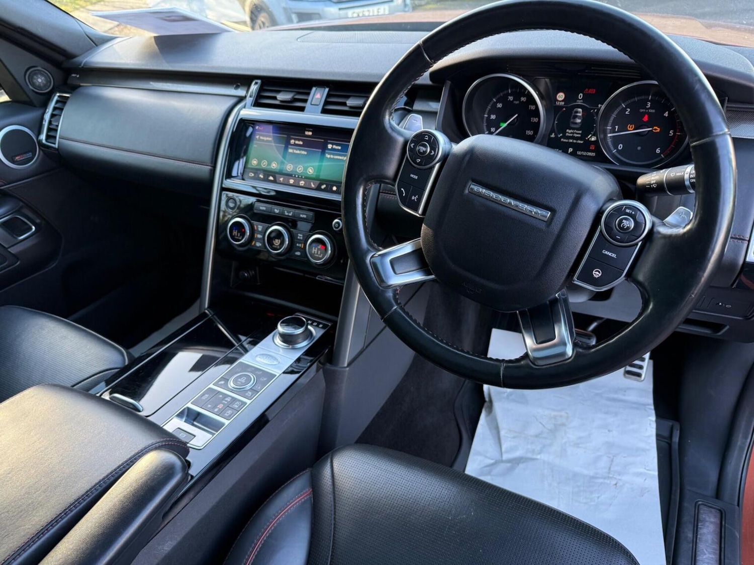 Used Land Rover Discovery 2017 for sale - 77147956: Photo 10