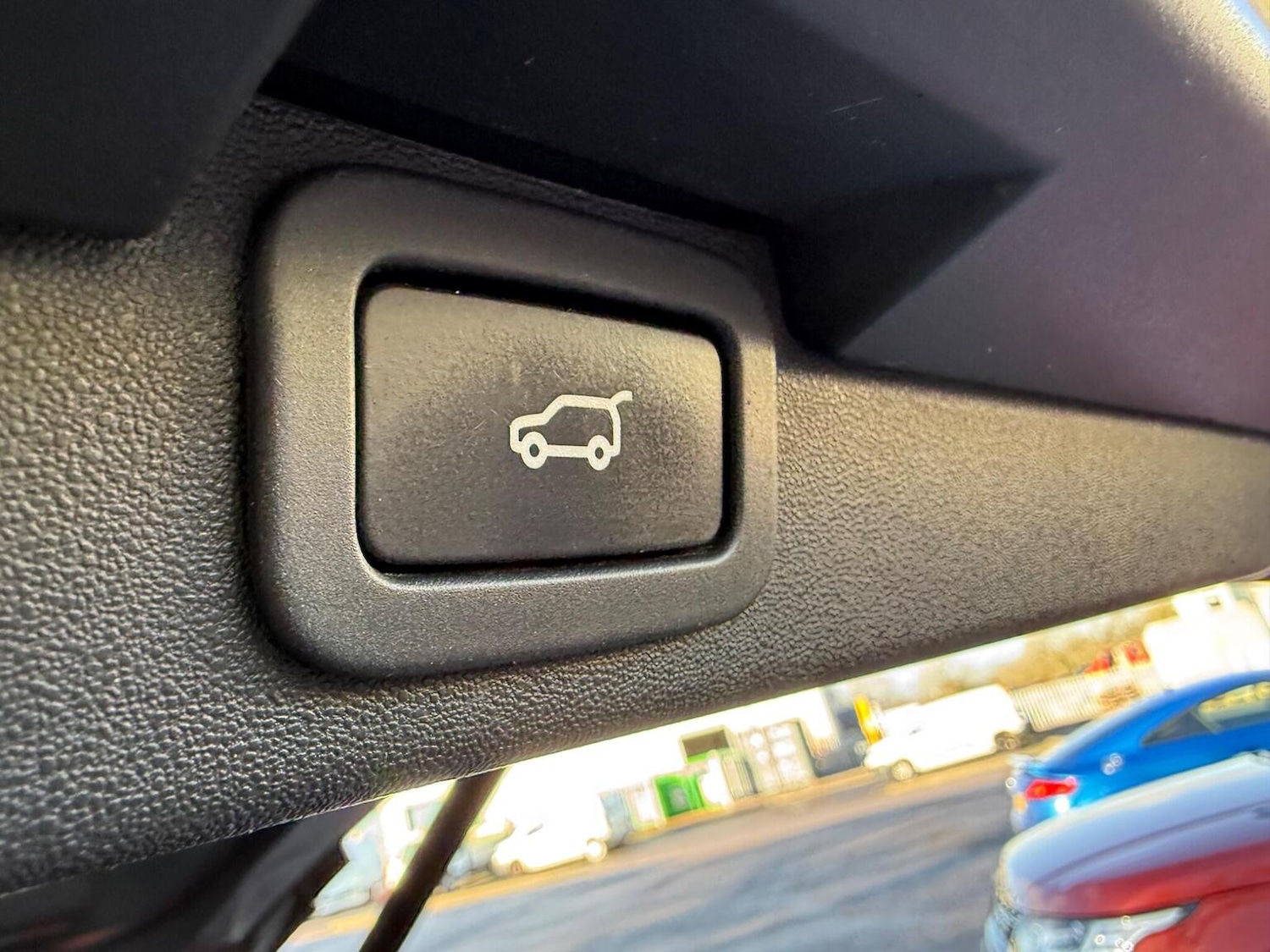 Used Land Rover Discovery 2017 for sale - 77147956: Photo 31