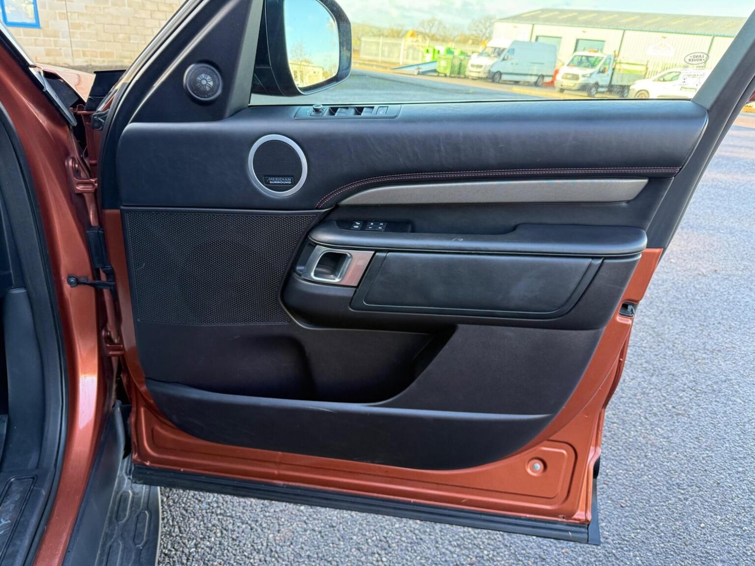 Used Land Rover Discovery 2017 for sale - 77147956: Photo 35