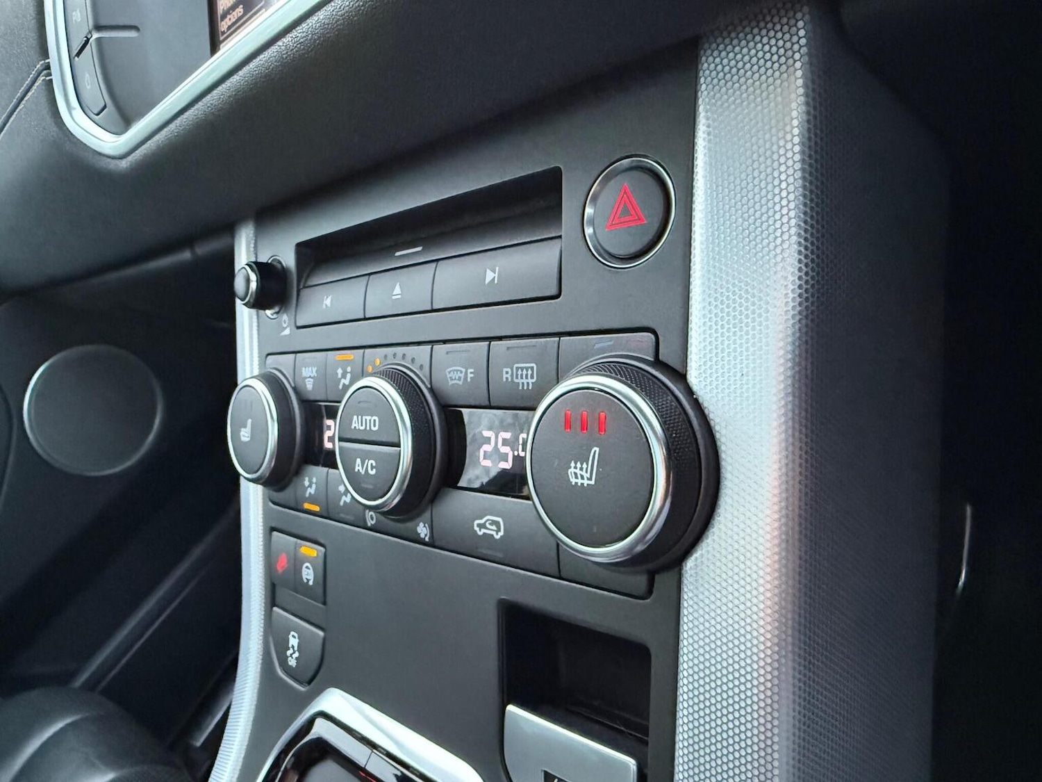 Used Land Rover Range Rover Evoque 2014 for sale - 77147943: Photo 28