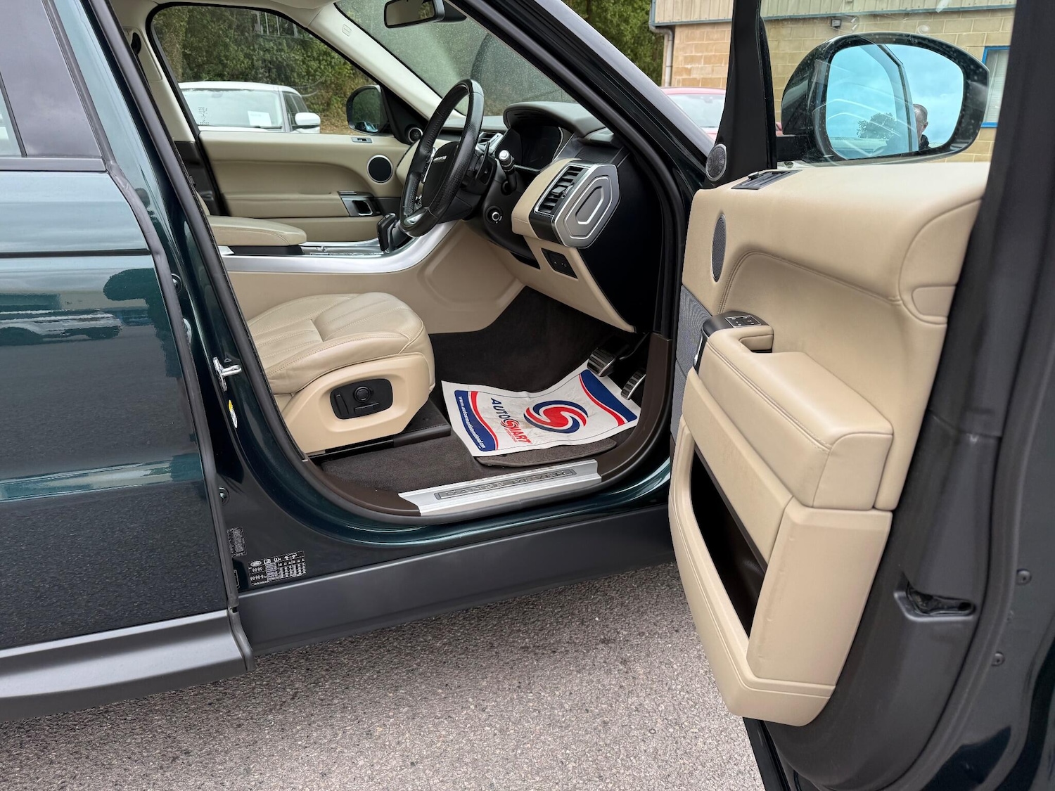 Used Land Rover Range Rover Sport 2016 for sale - 76988847: Photo 14