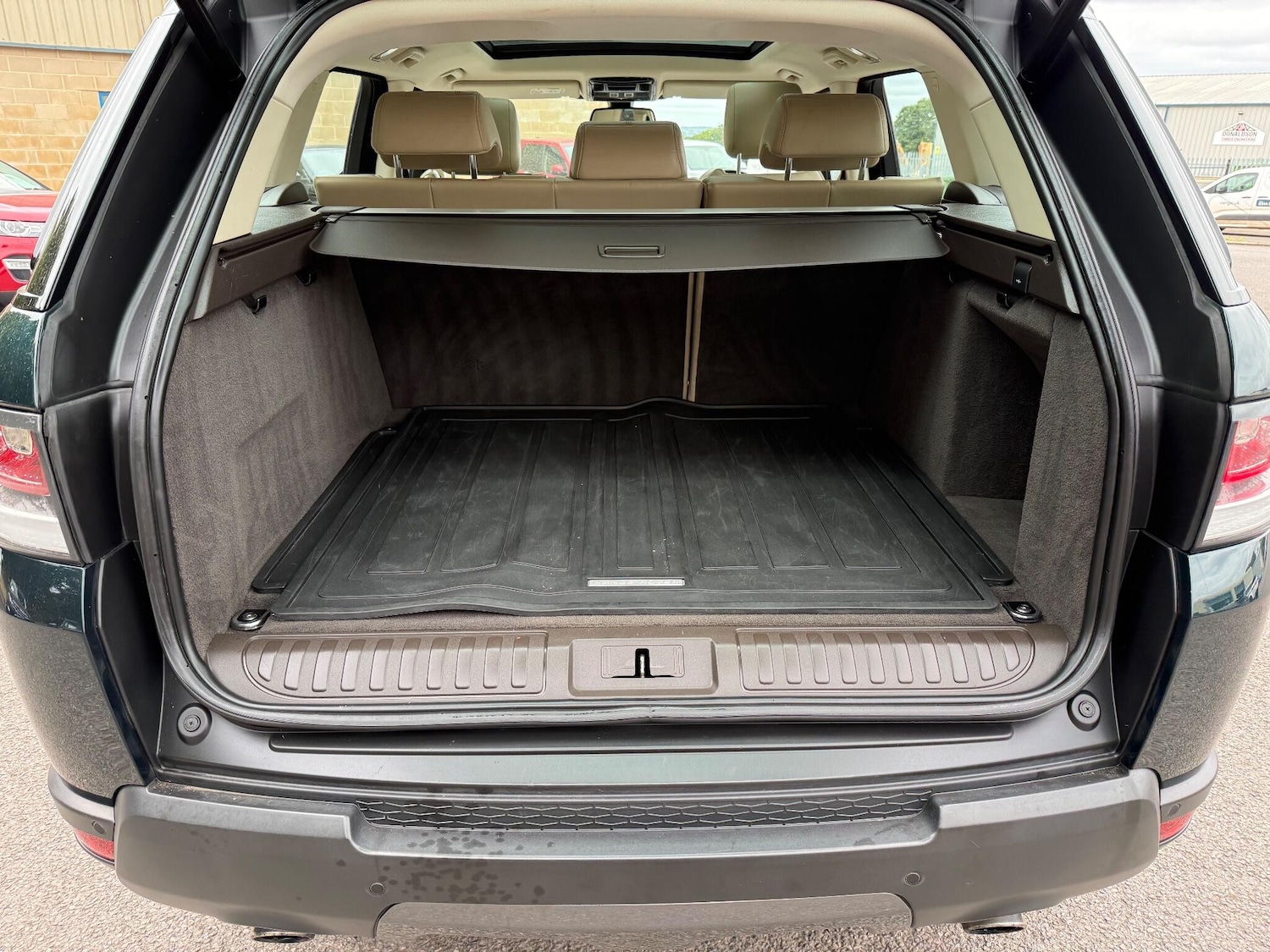 Used Land Rover Range Rover Sport 2016 for sale - 76988847: Photo 30