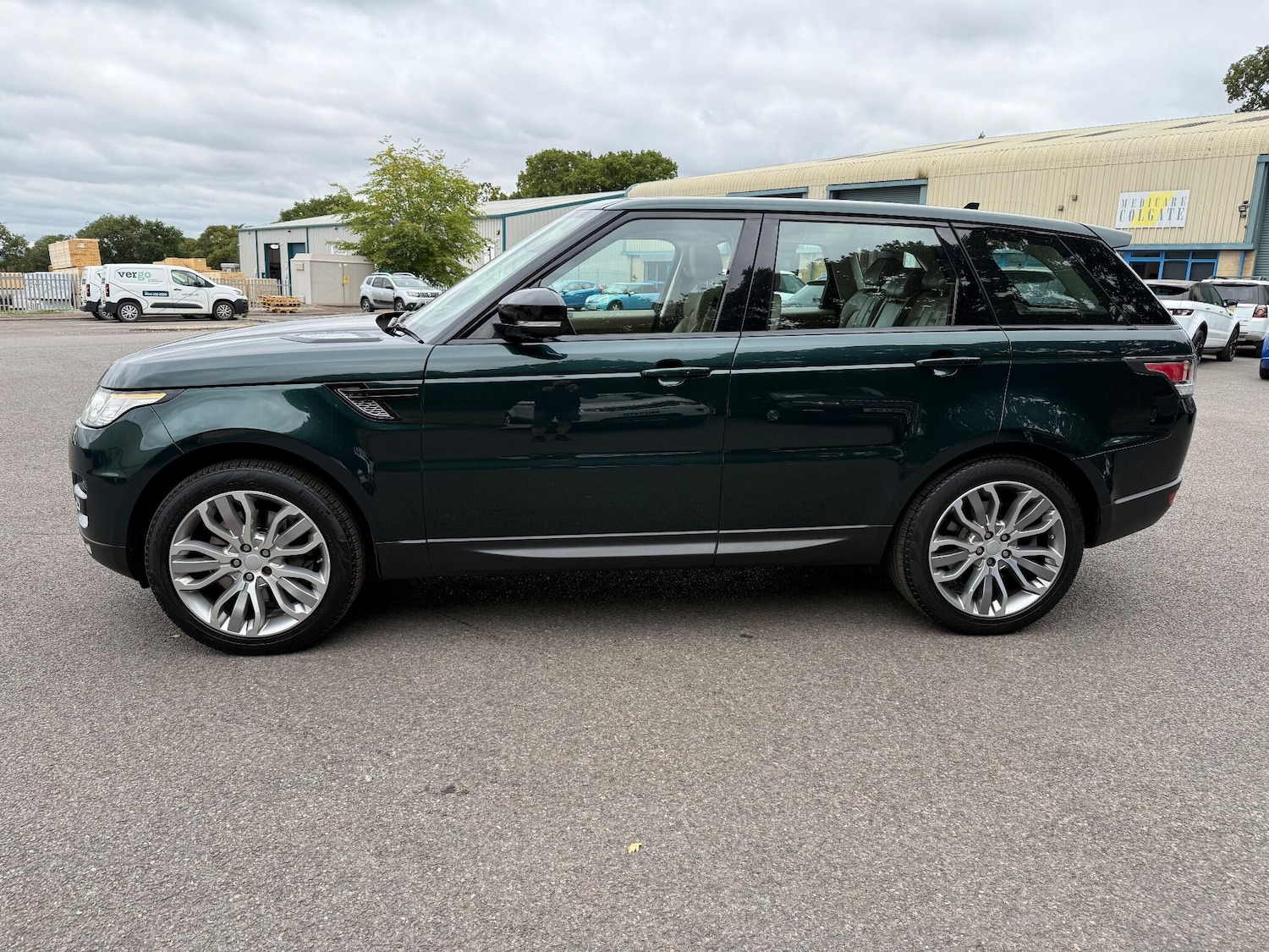 Used Land Rover Range Rover Sport 2016 for sale - 76988847: Photo 4