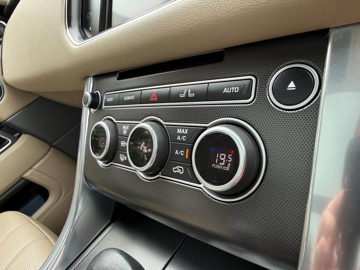 Used Land Rover Range Rover Sport 2016 for sale - 76988847: Photo 43