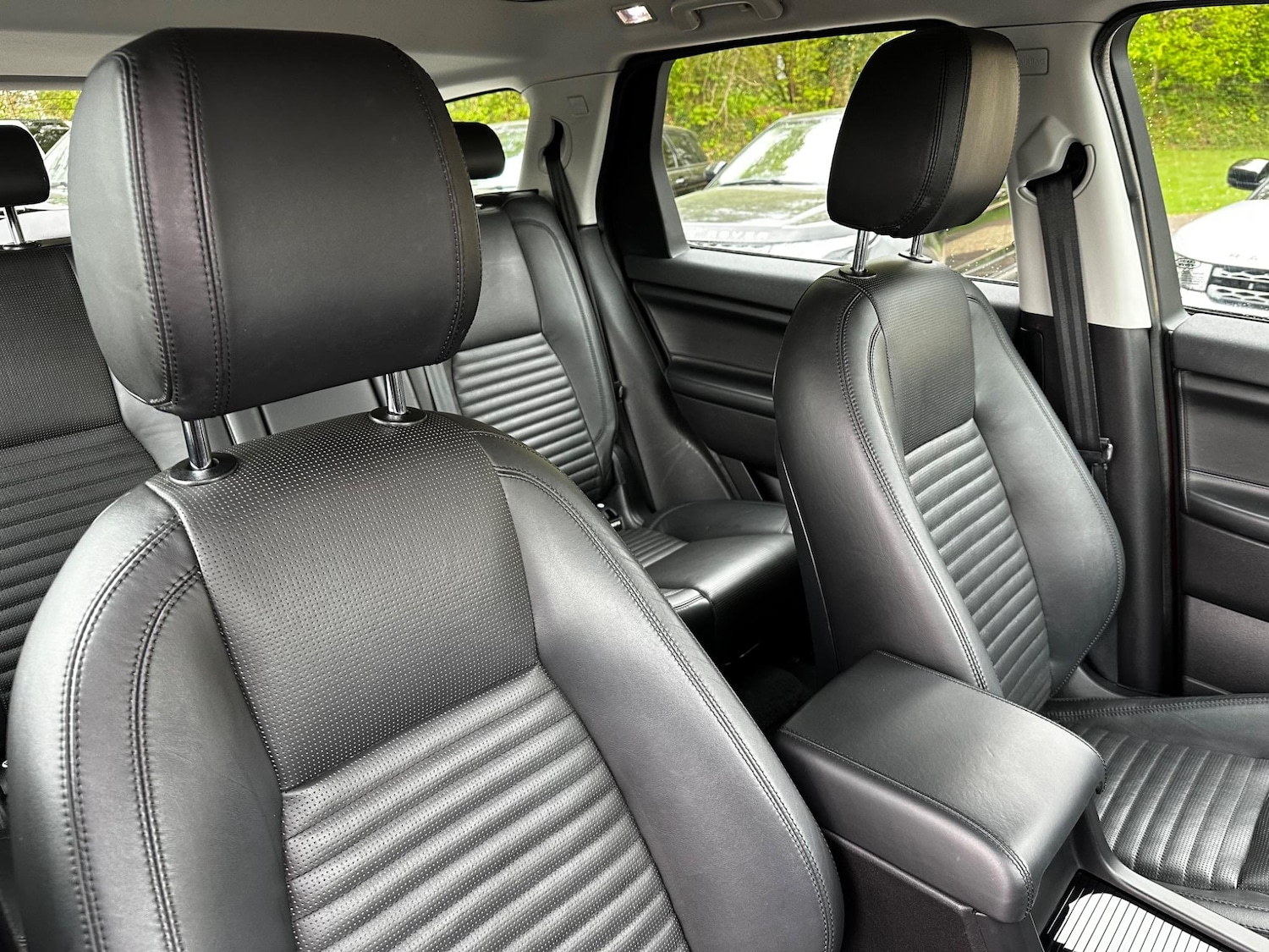 Used Land Rover Discovery Sport 2015 for sale - 76336496: Photo 17