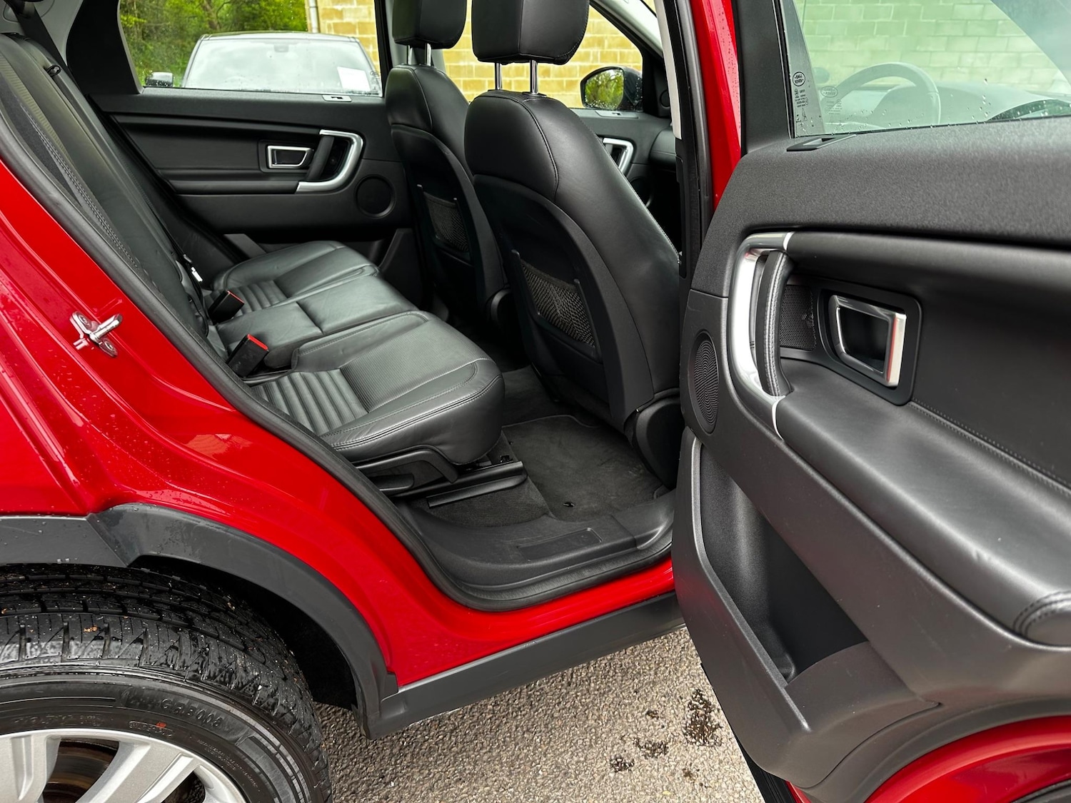 Used Land Rover Discovery Sport 2015 for sale - 76336496: Photo 20