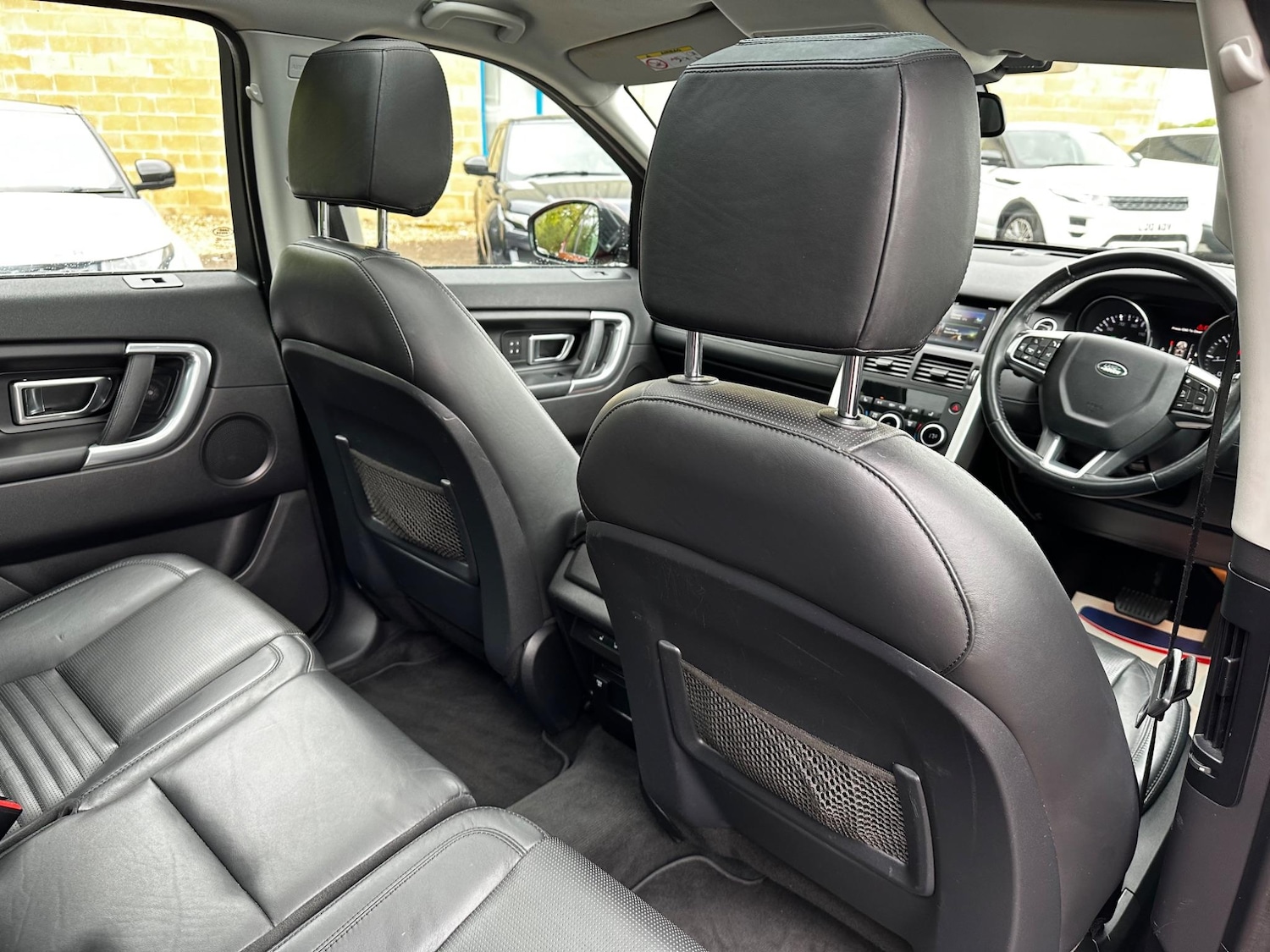 Used Land Rover Discovery Sport 2015 for sale - 76336496: Photo 22