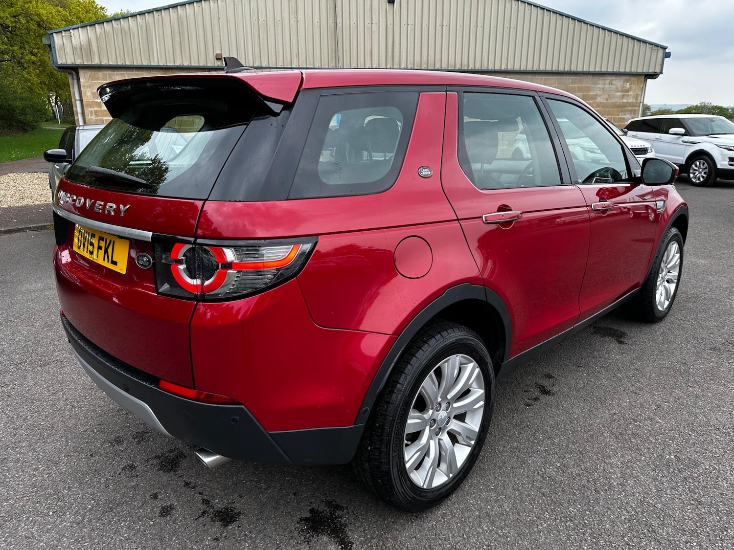 Used Land Rover Discovery Sport 2015 for sale - 76336496: Photo 3