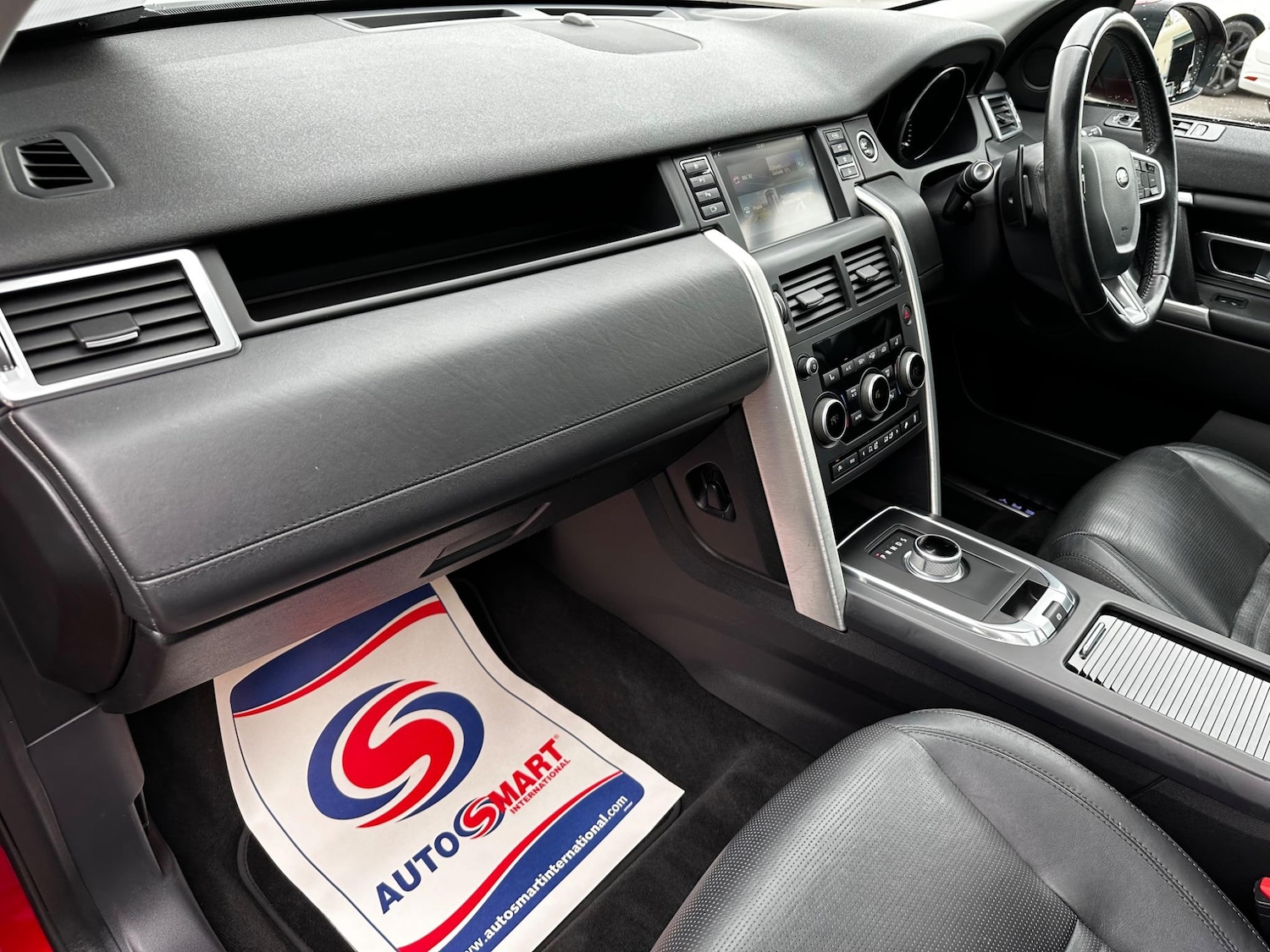 Used Land Rover Discovery Sport 2015 for sale - 76336496: Photo 40