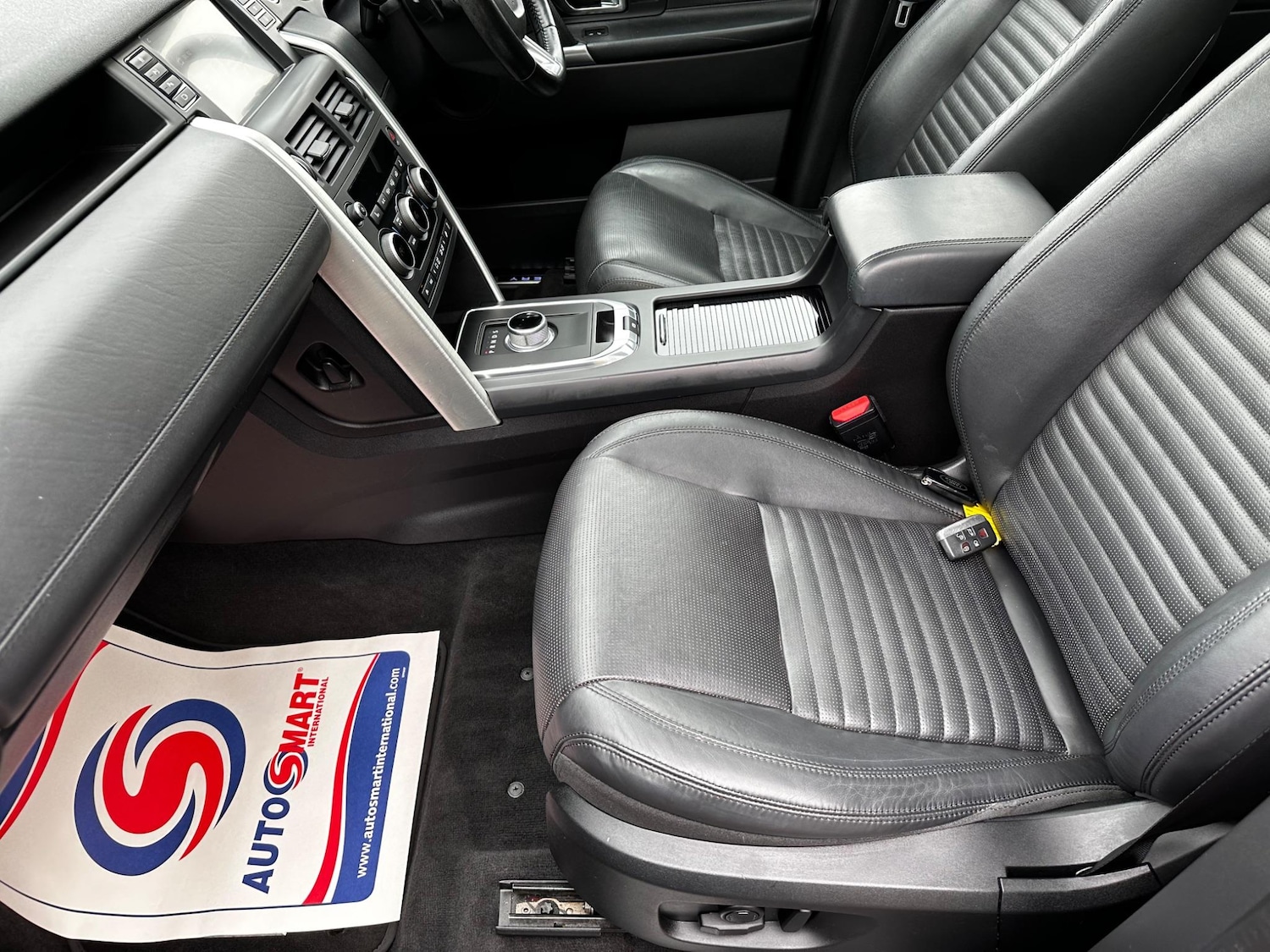 Used Land Rover Discovery Sport 2015 for sale - 76336496: Photo 42