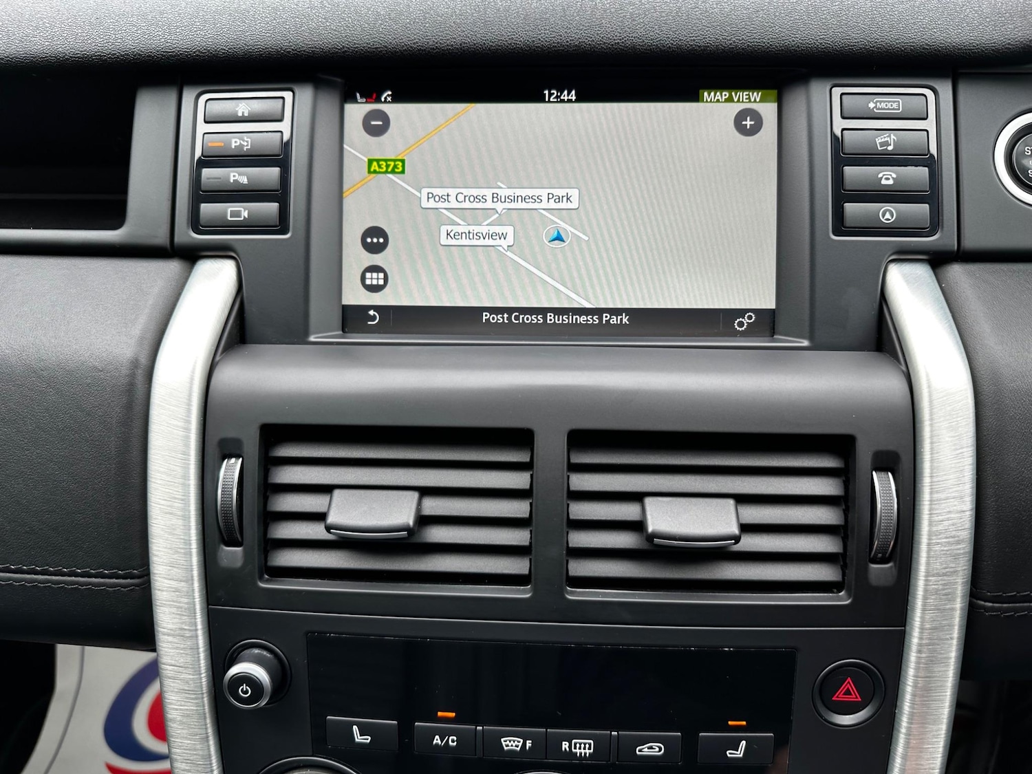 Used Land Rover Discovery Sport 2015 for sale - 76336496: Photo 57