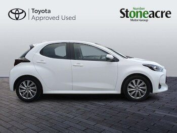 Used Toyota Yaris 2023 for sale - 78306984: Photo